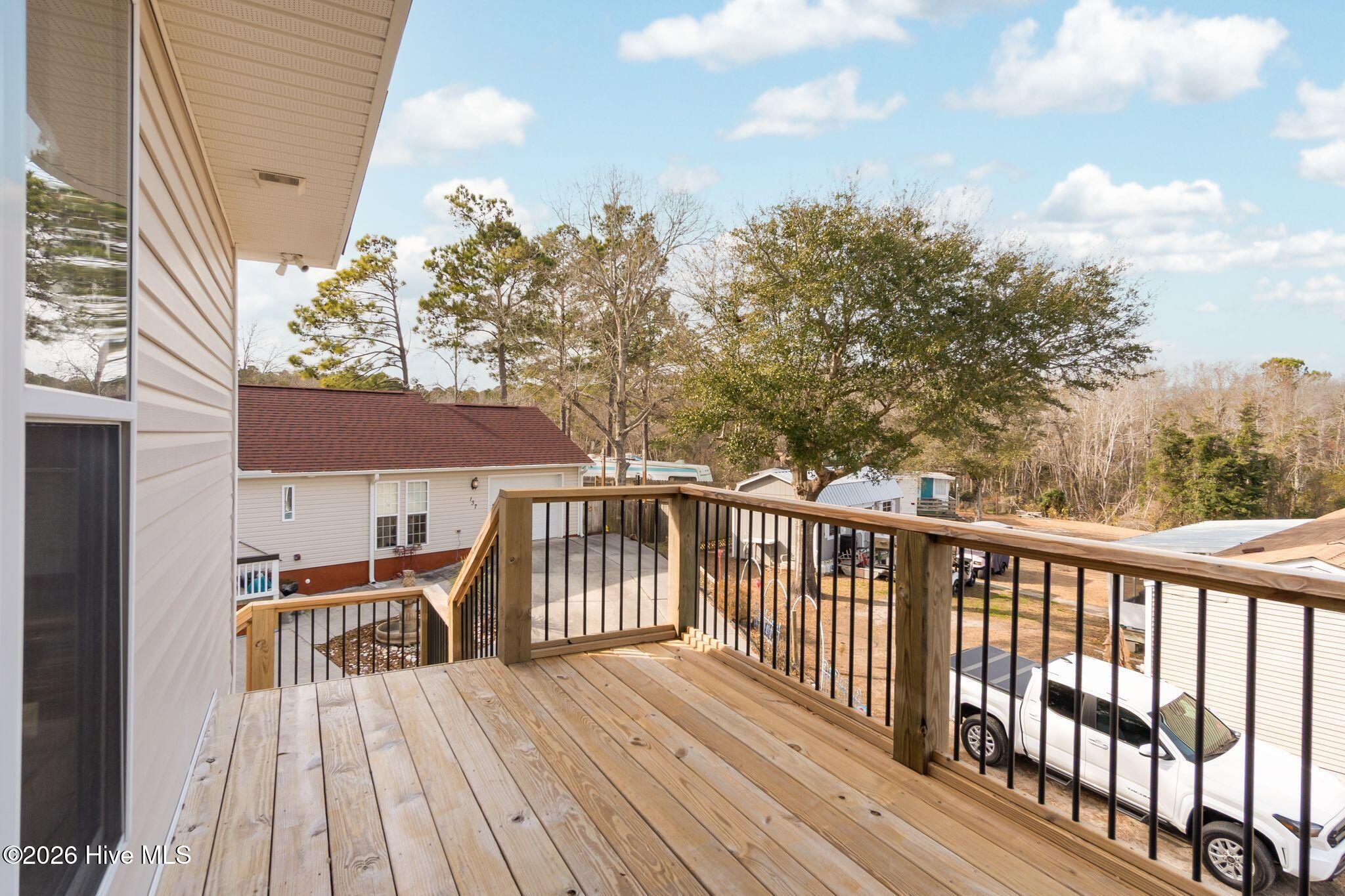 100555153 | Photo 42