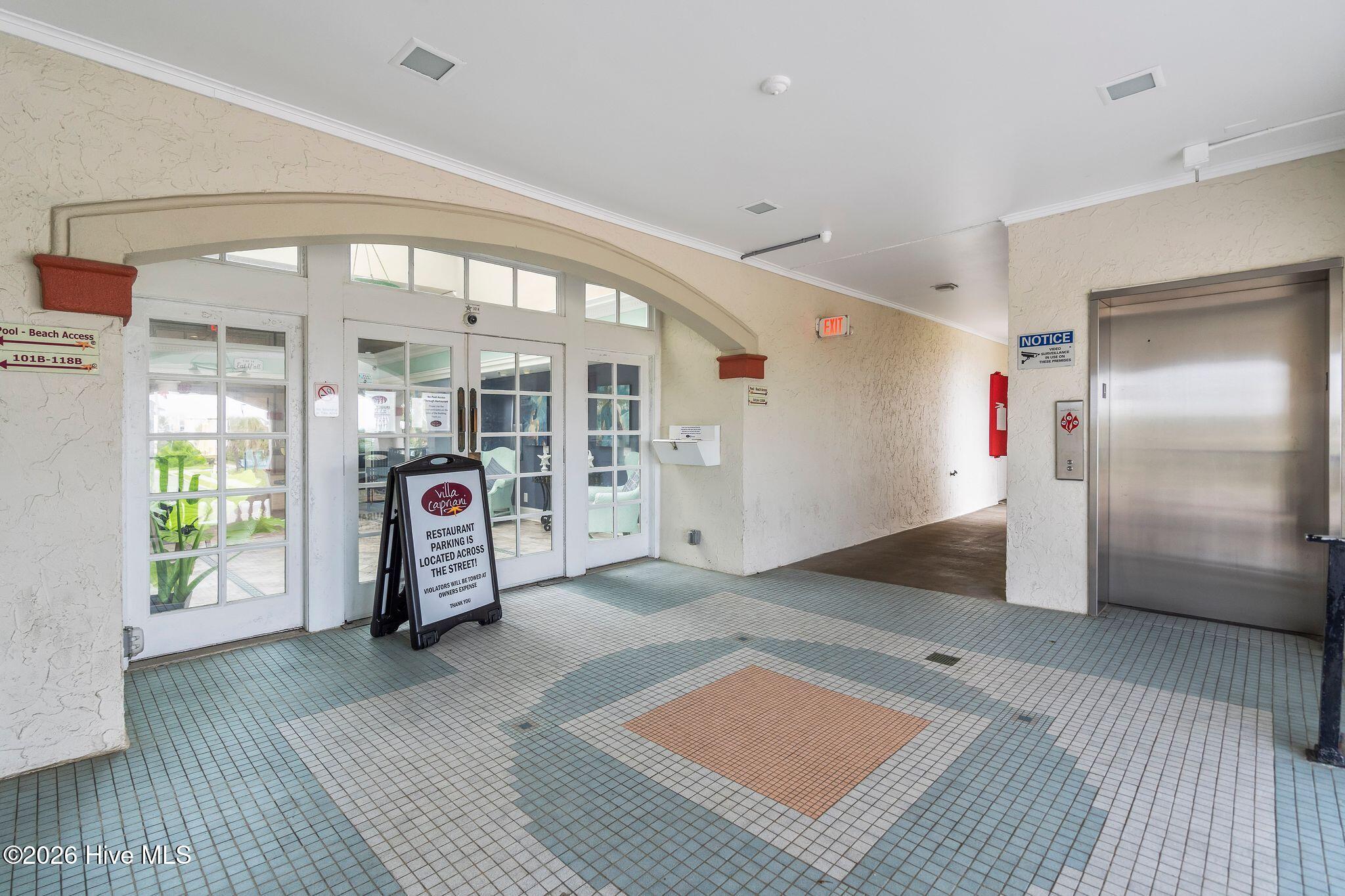 100564171 | Photo 40