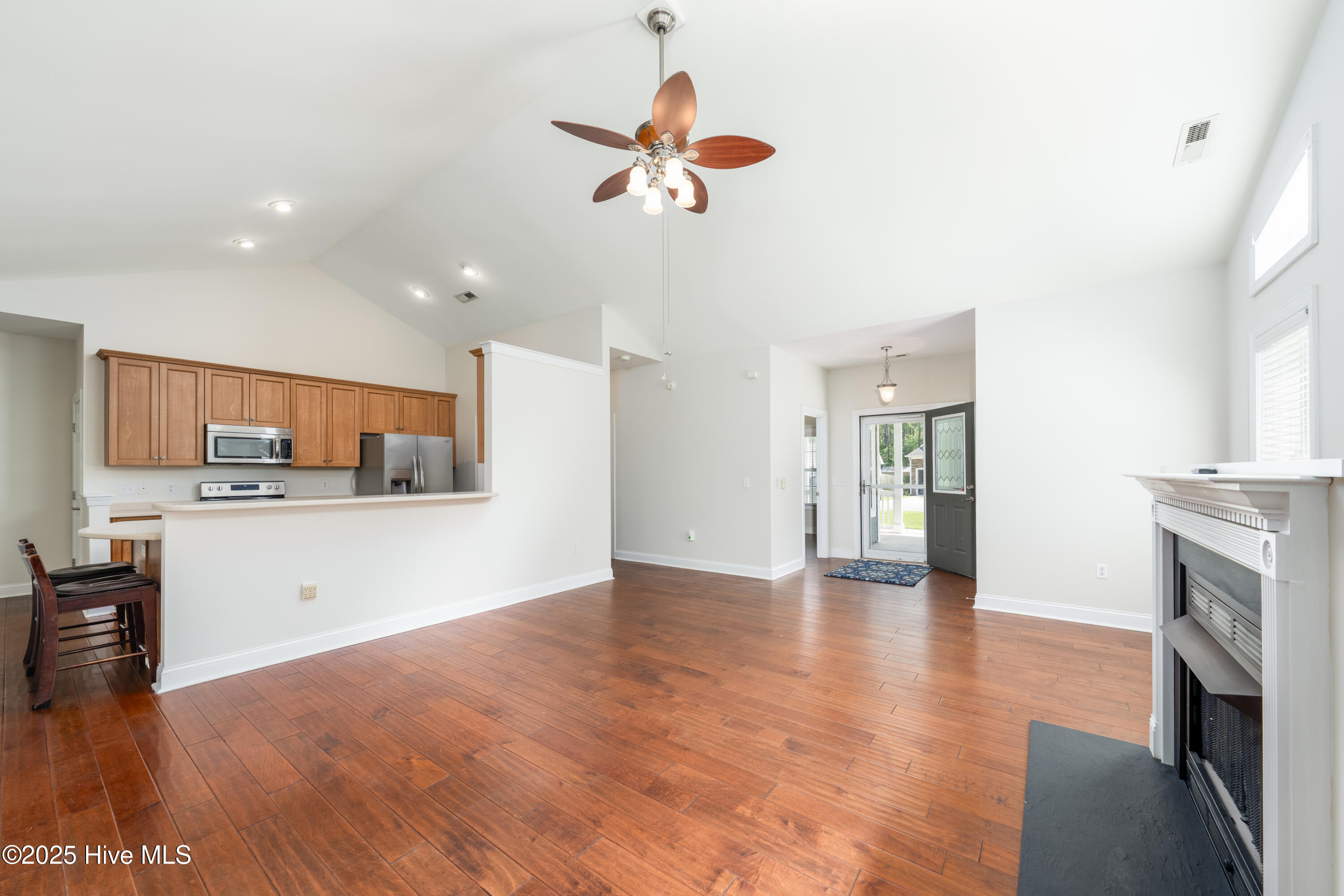 100513882 | Photo 17