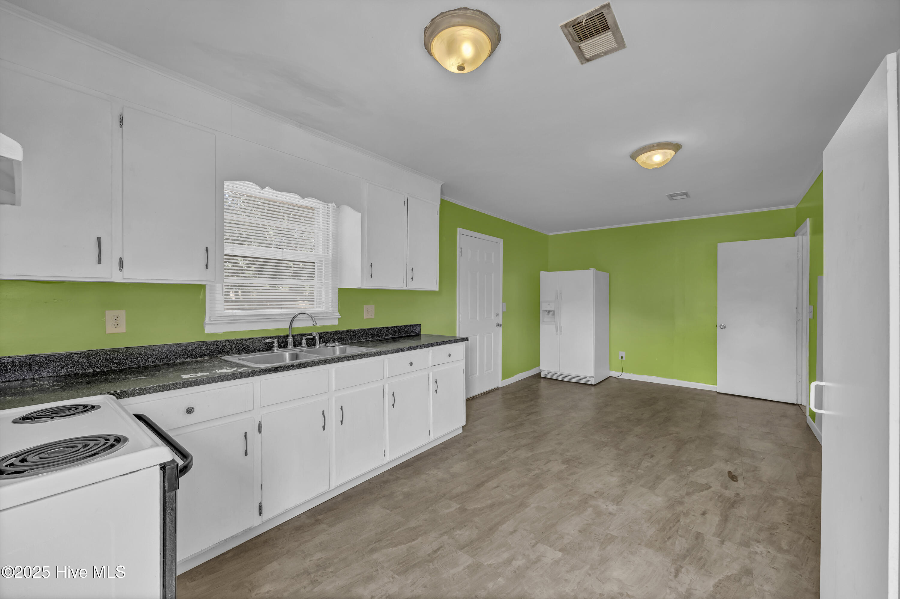 209 Lancaster Road, Wilmington, NC 28409 – photo 4: 009_img_3397_52