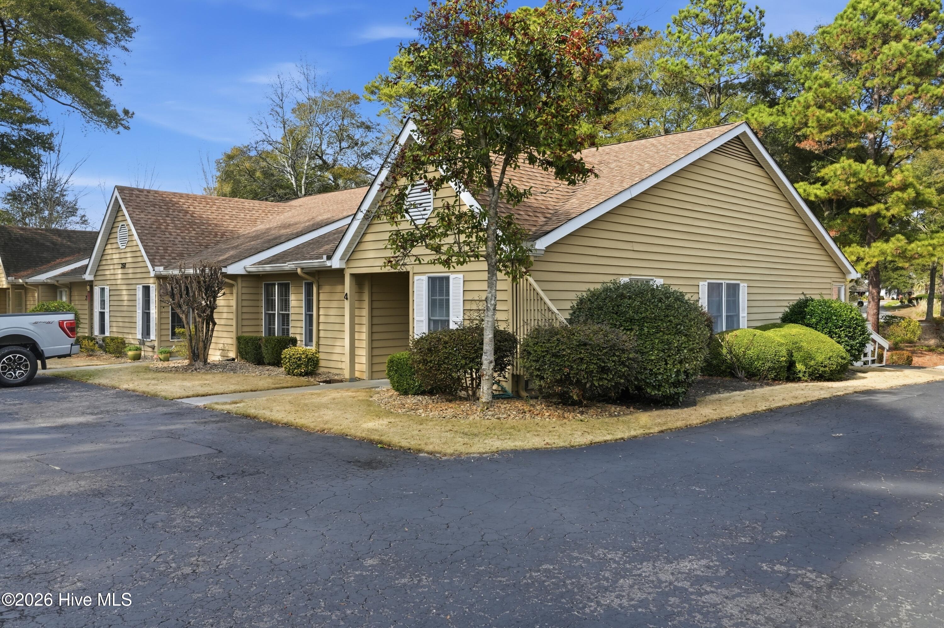 100556629 | Photo 44