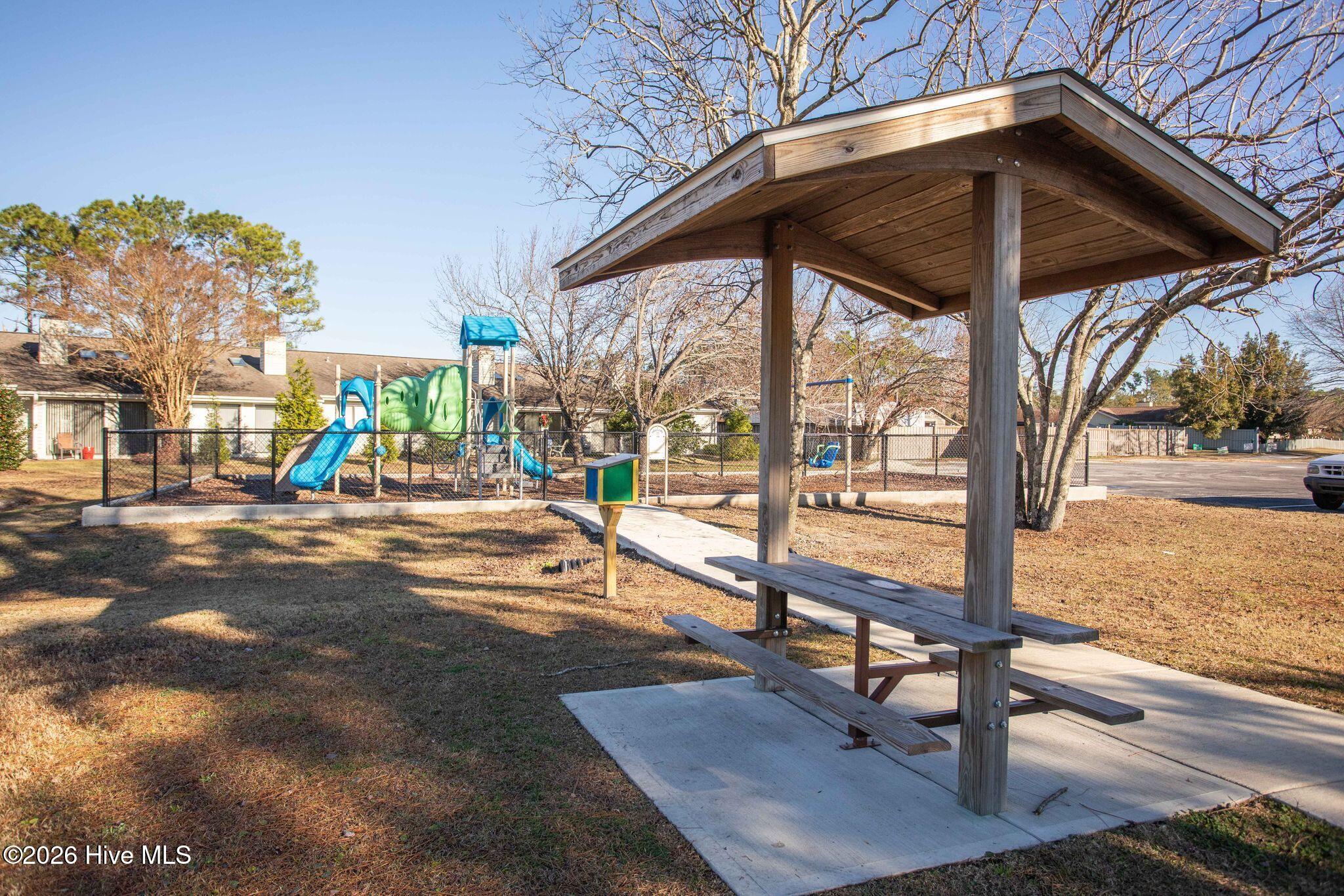 100555820 | Photo 62