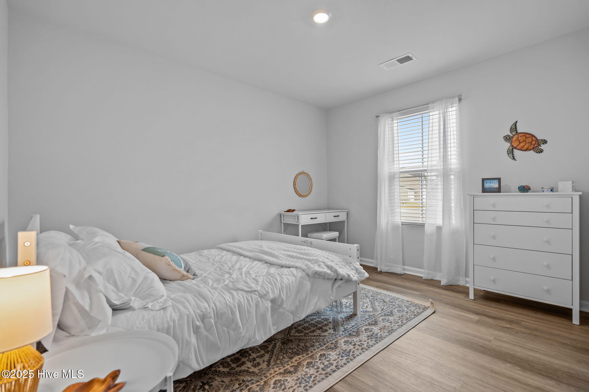 100532150 | Photo 12