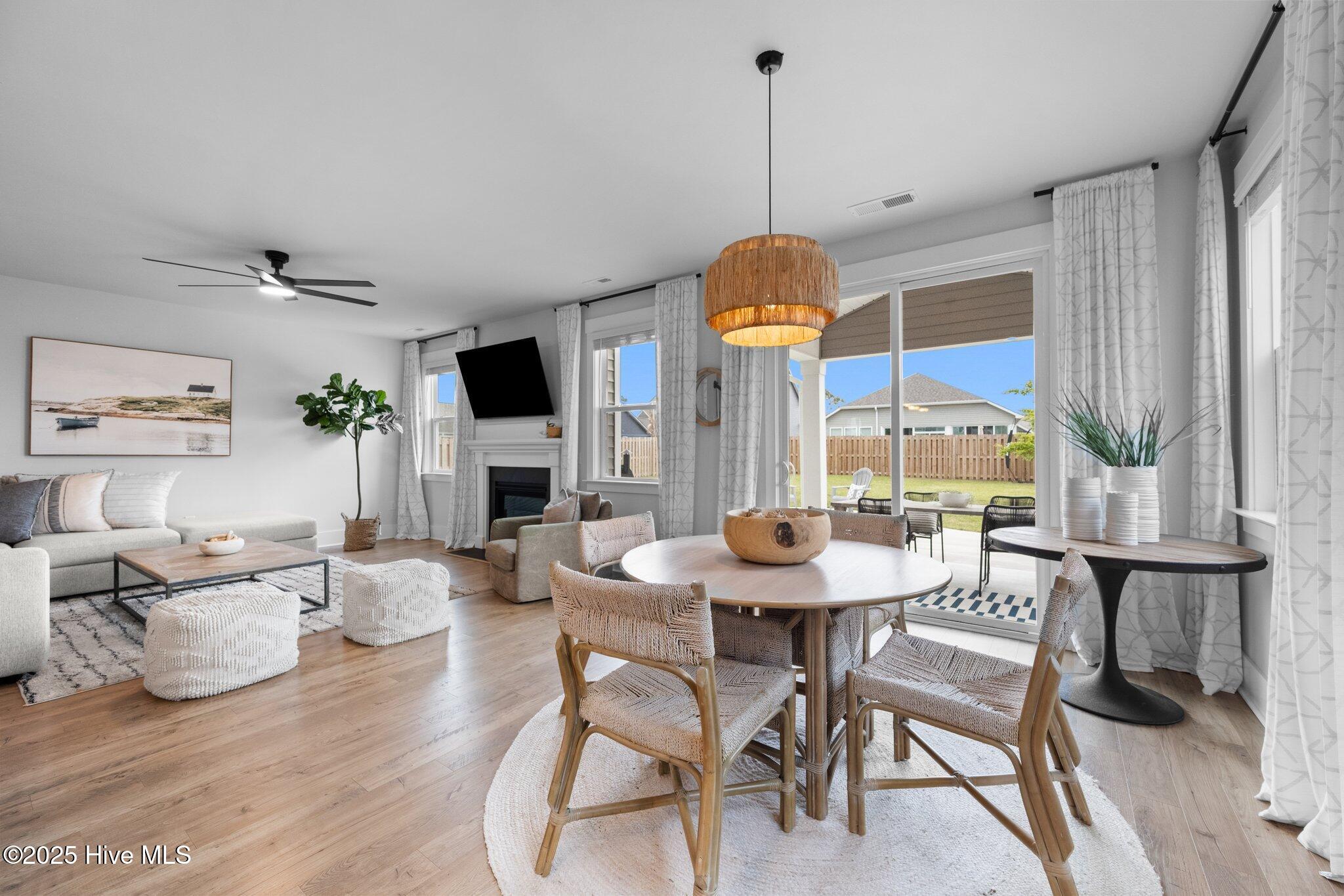 100540607 | Photo 12