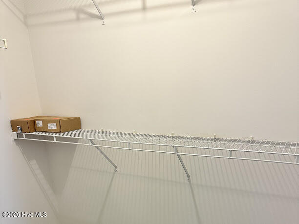 100547612 | Photo 18