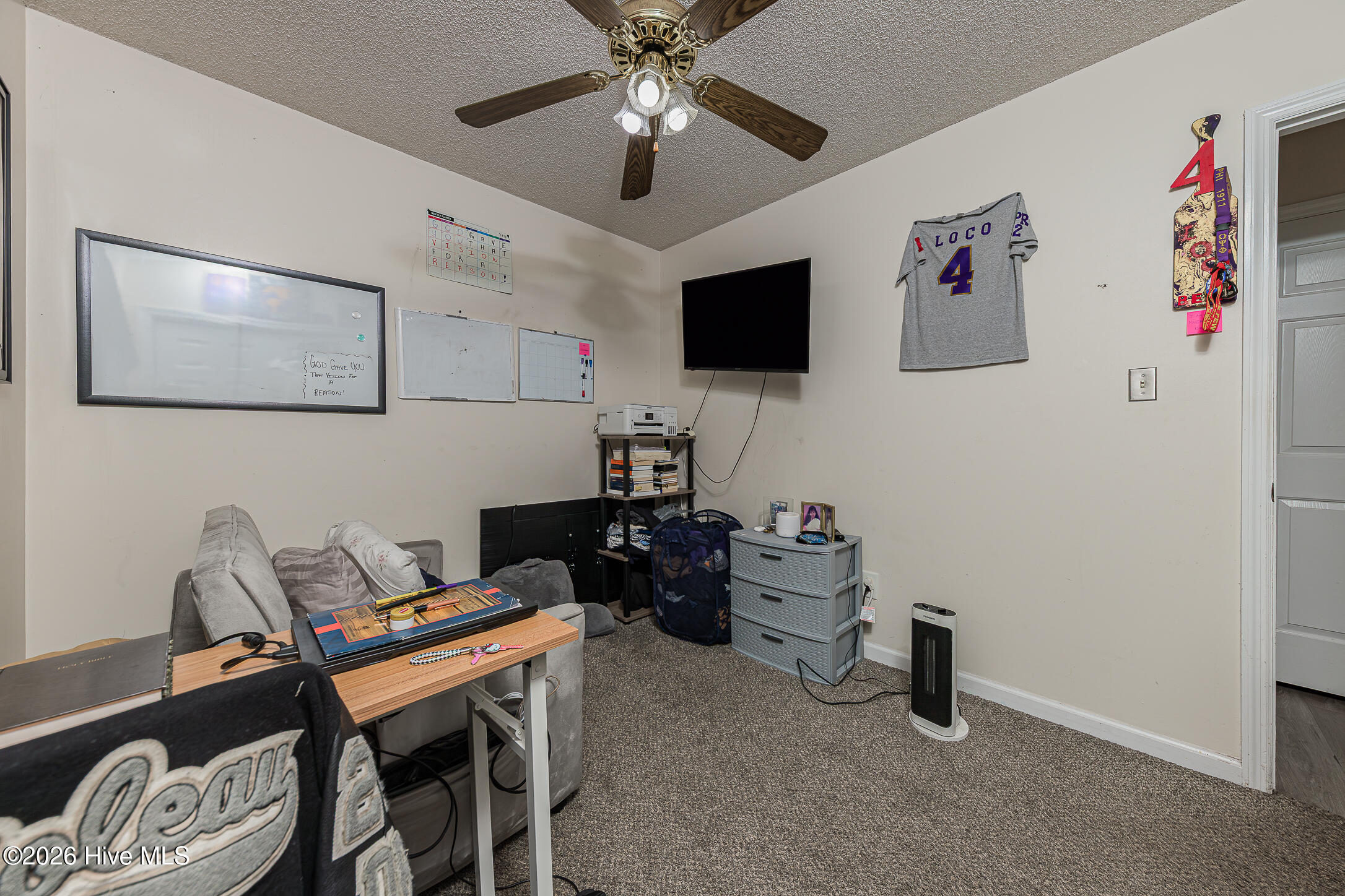 100562596 | Photo 14