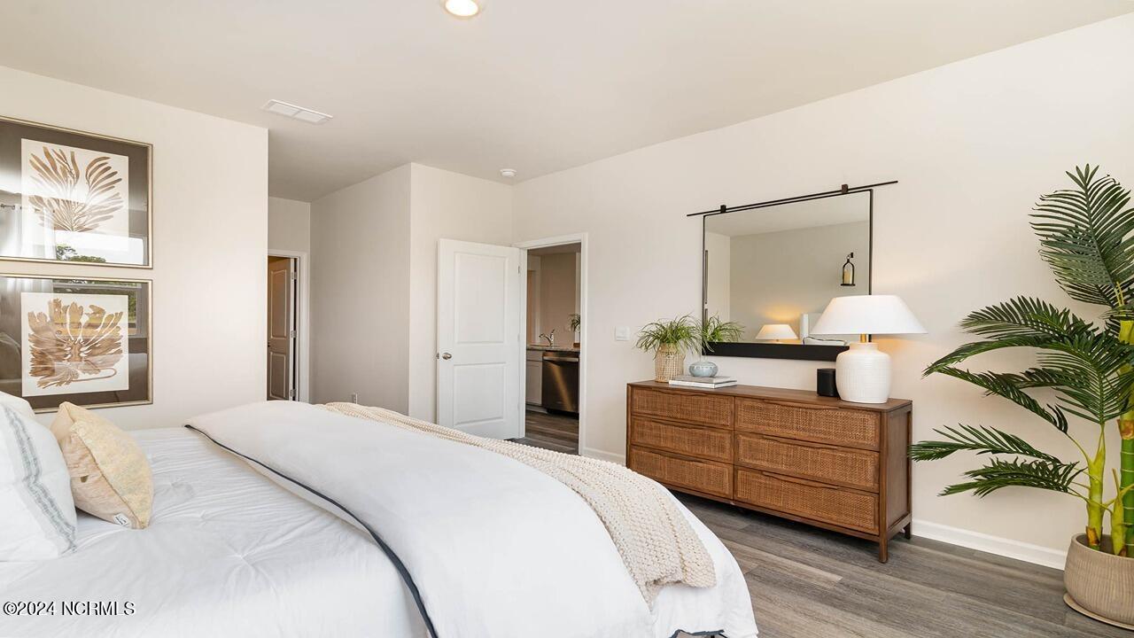 100565418 | Photo 13