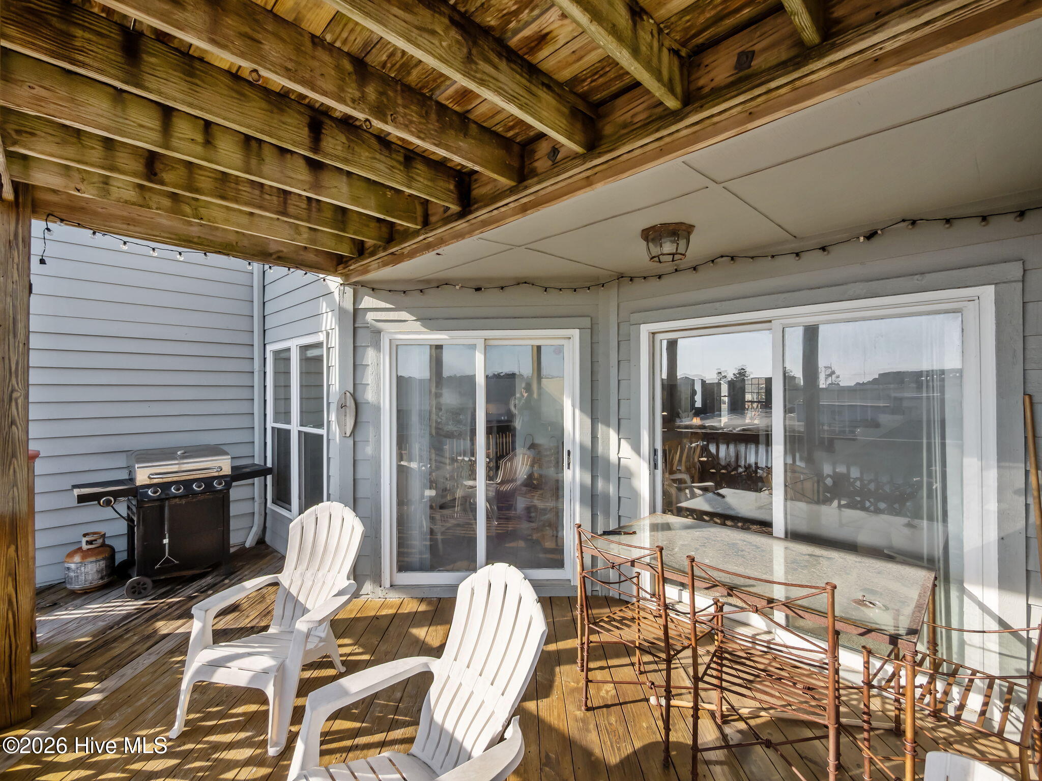 100554527 | Photo 21