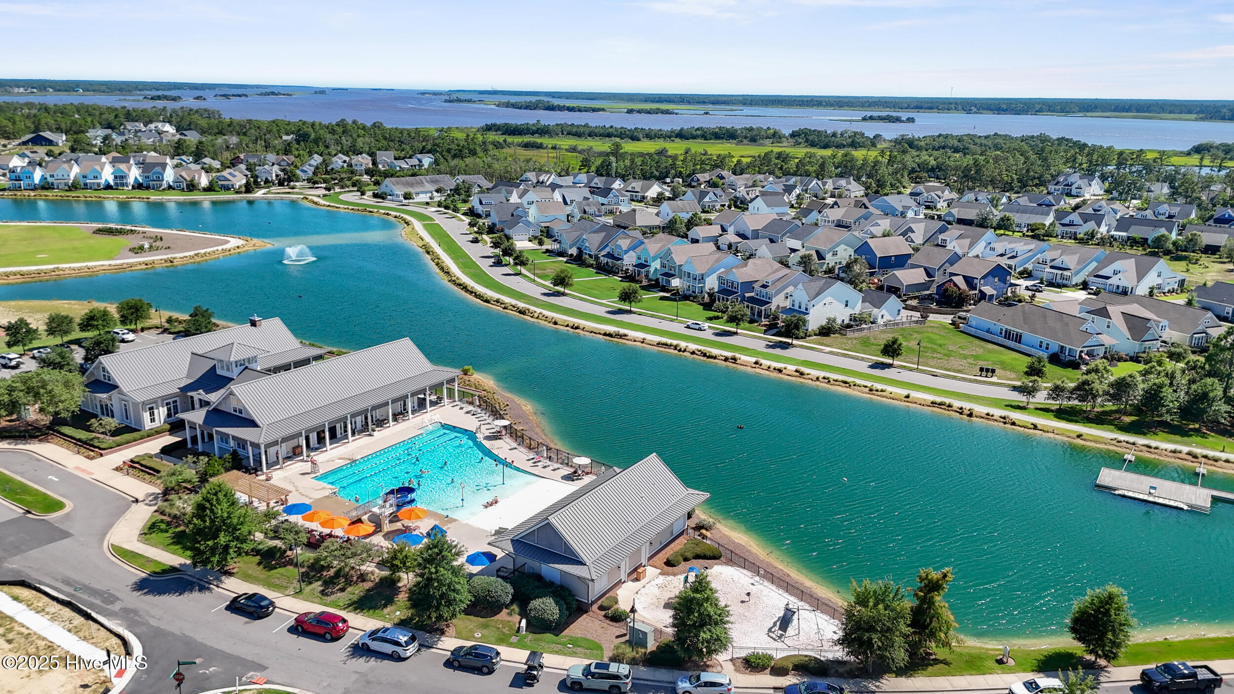 100525242 | Photo 64