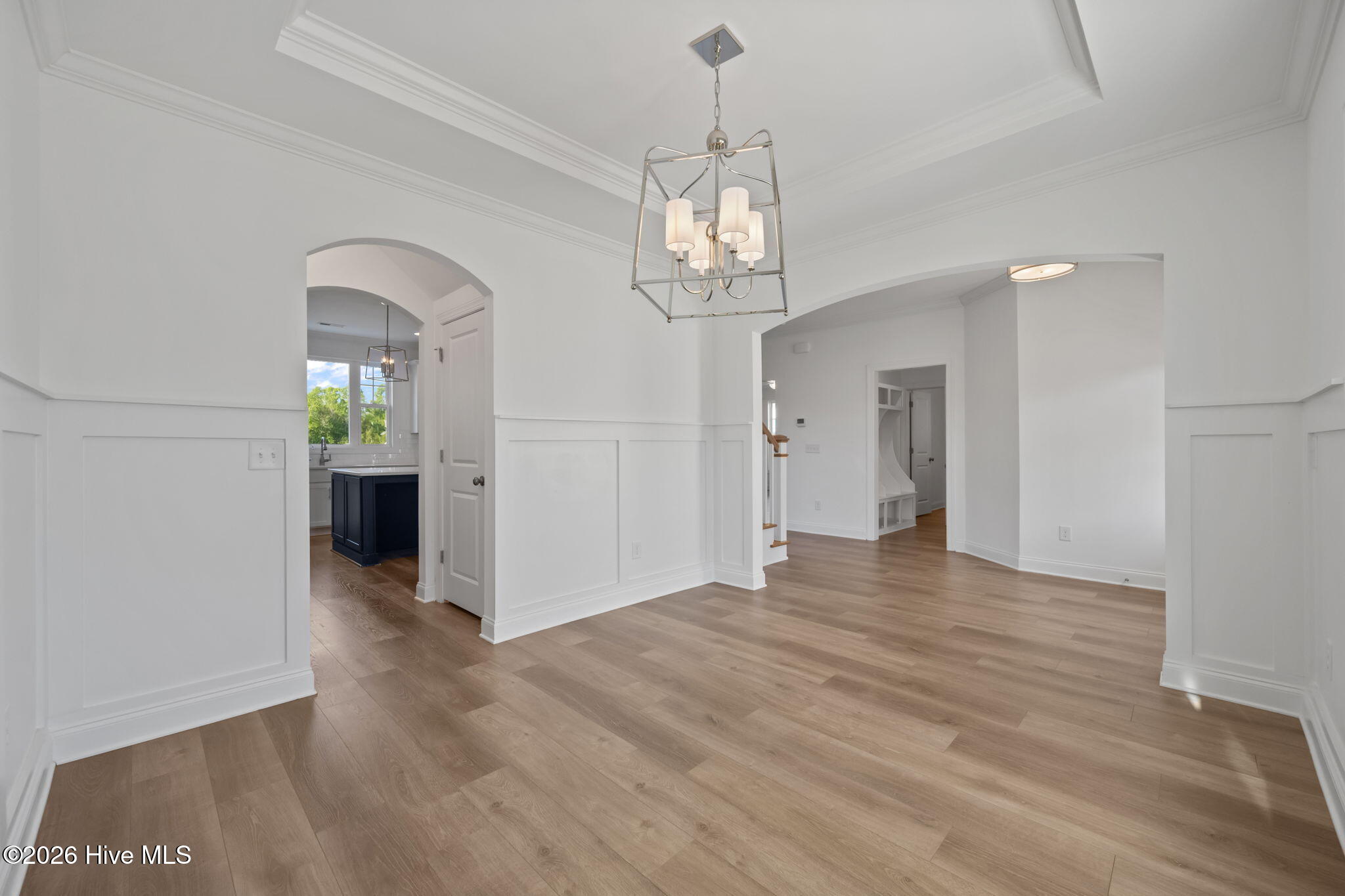 100567807 | Photo 13