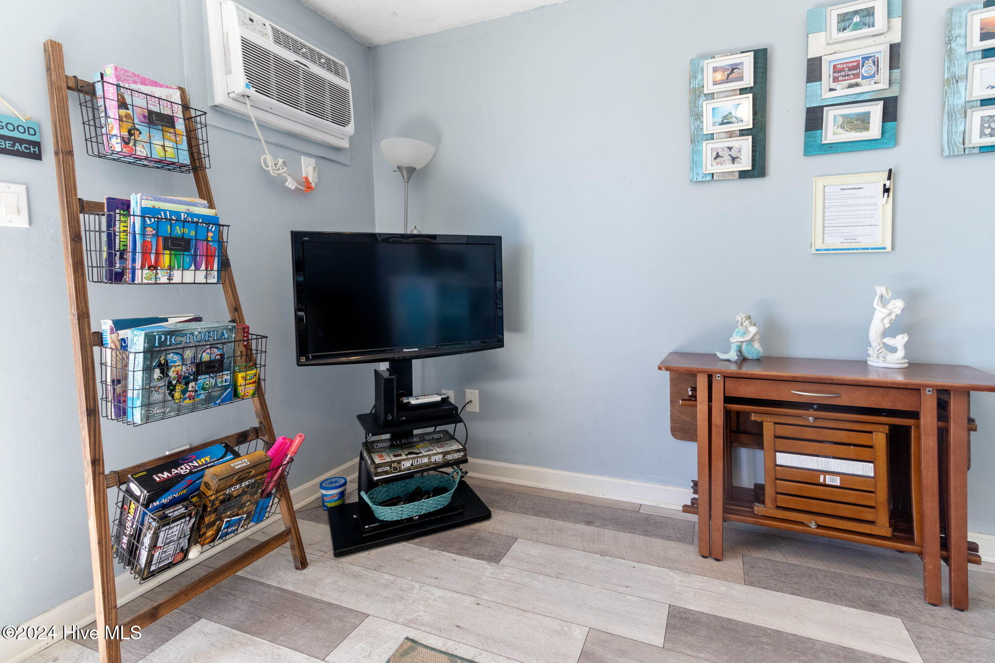 100475972 | Photo 14