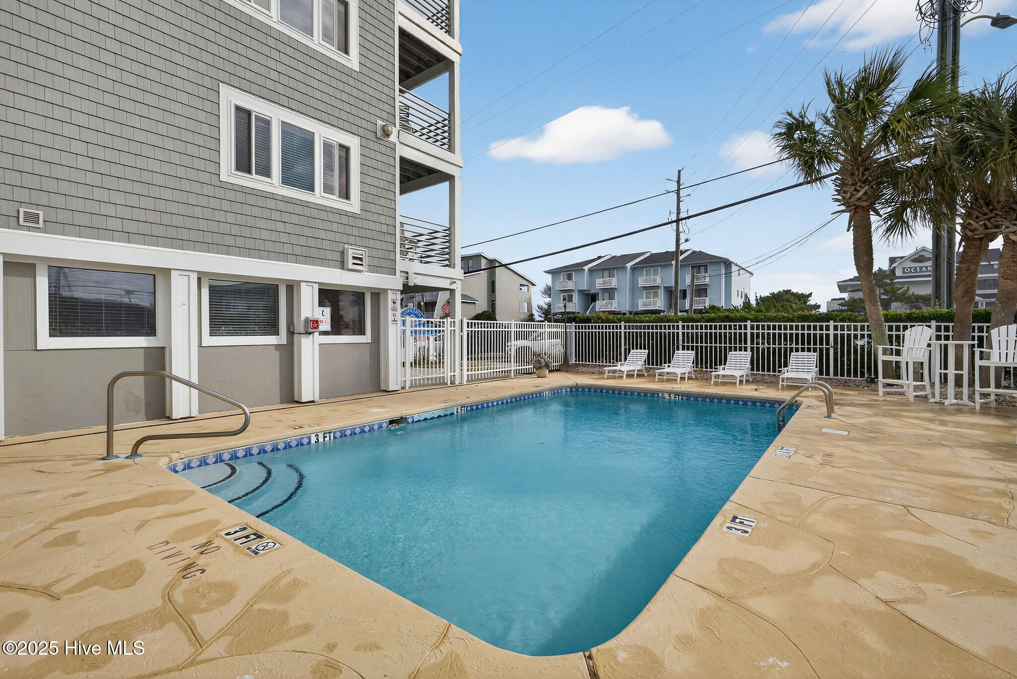 100545896 | Photo 24