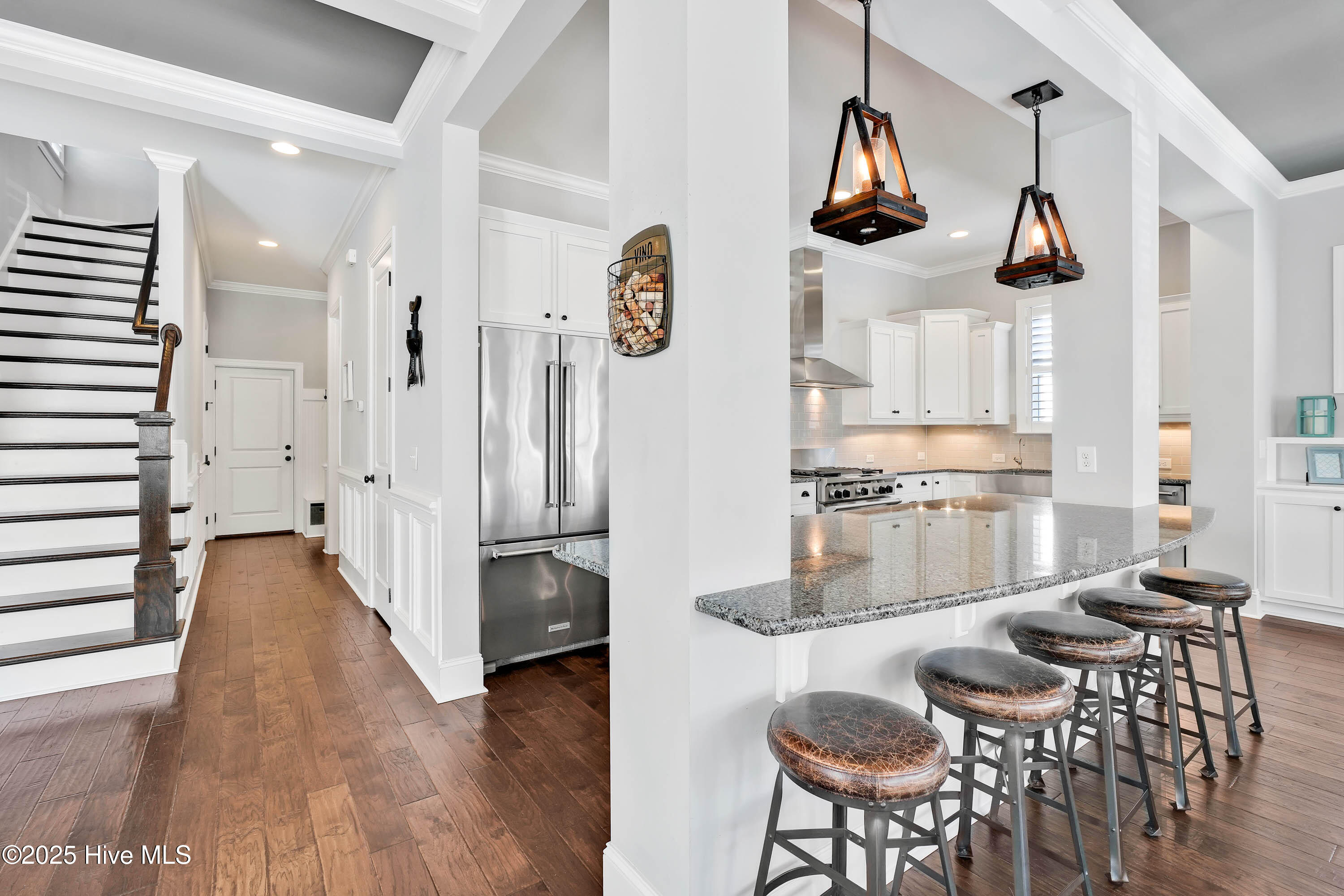 100552715 | Photo 22