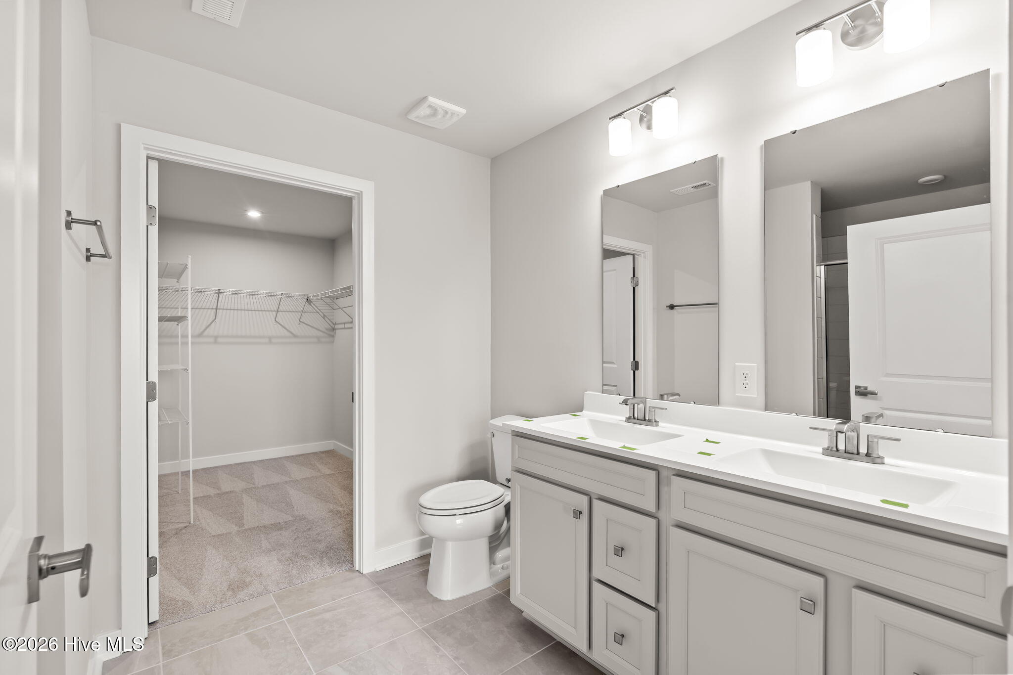 100545673 | Photo 15