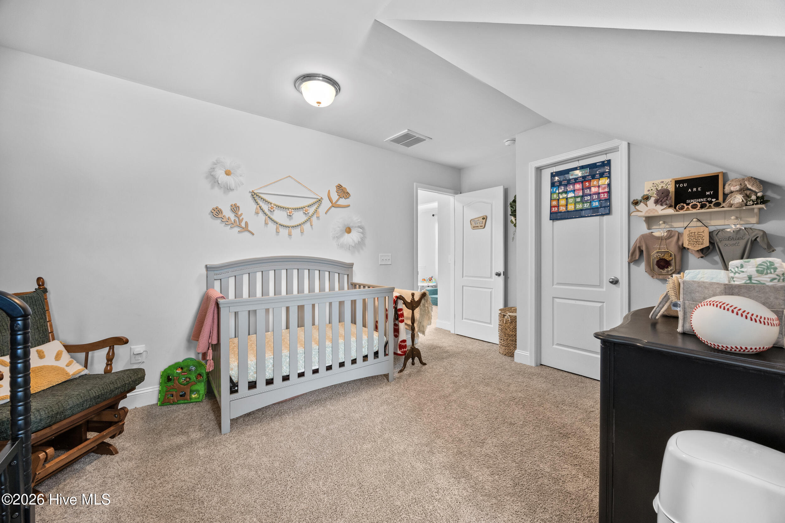 100555310 | Photo 30