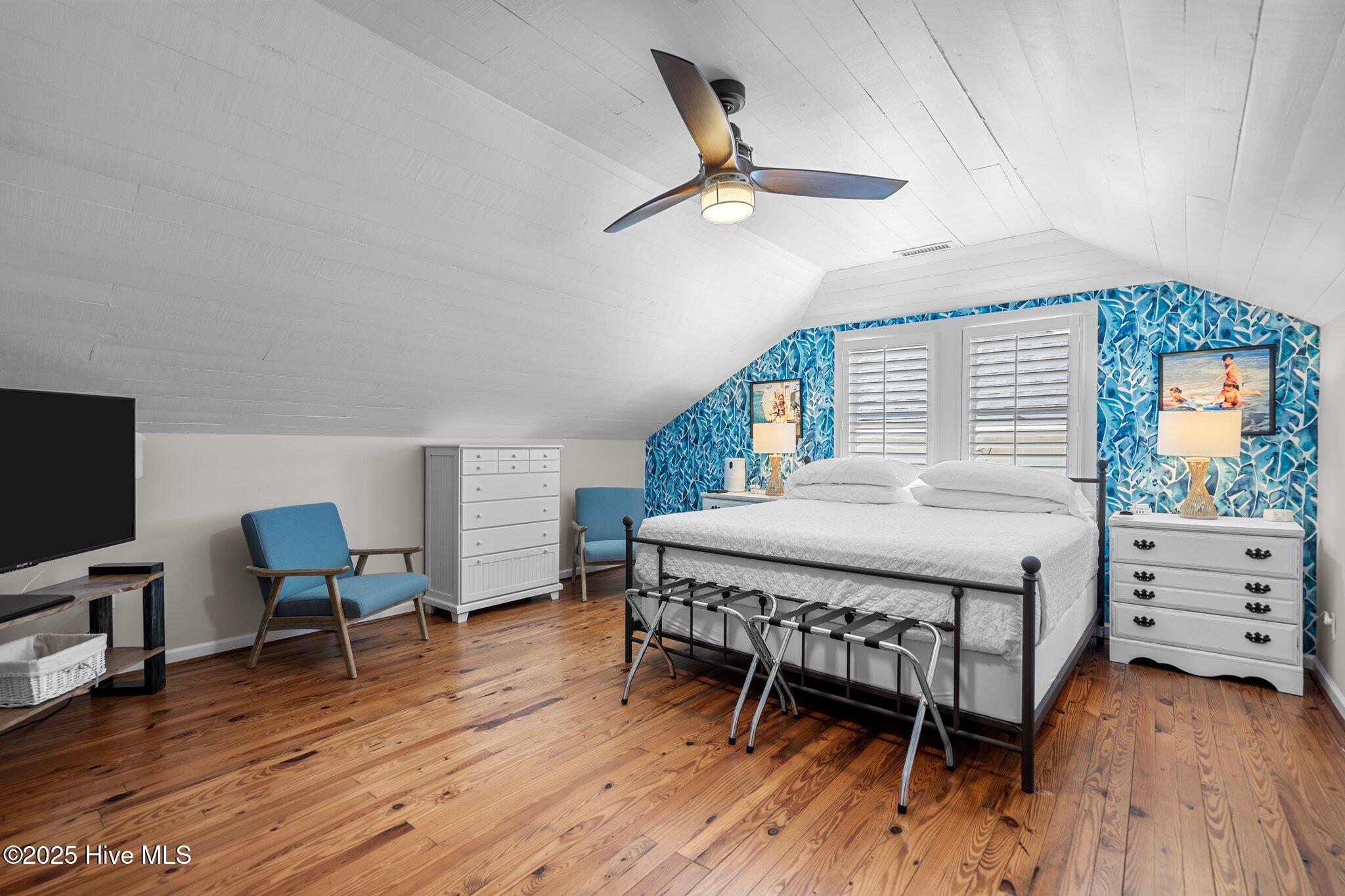 100532110 | Photo 41