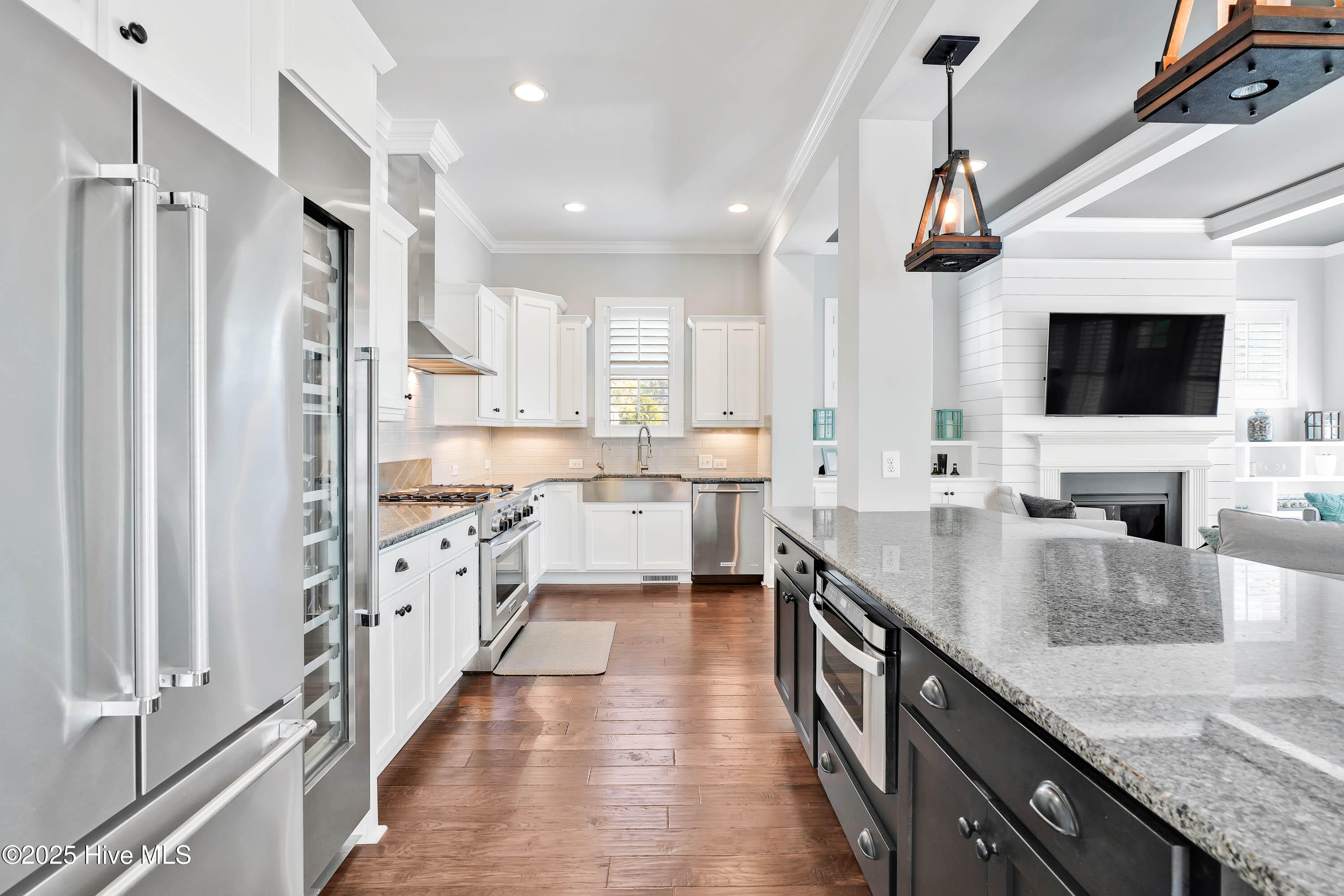 100552715 | Photo 15