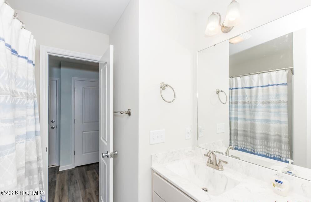 100567605 | Photo 32