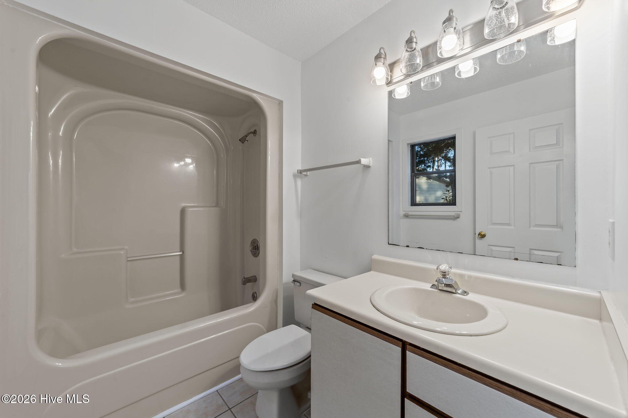 100553708 | Photo 19