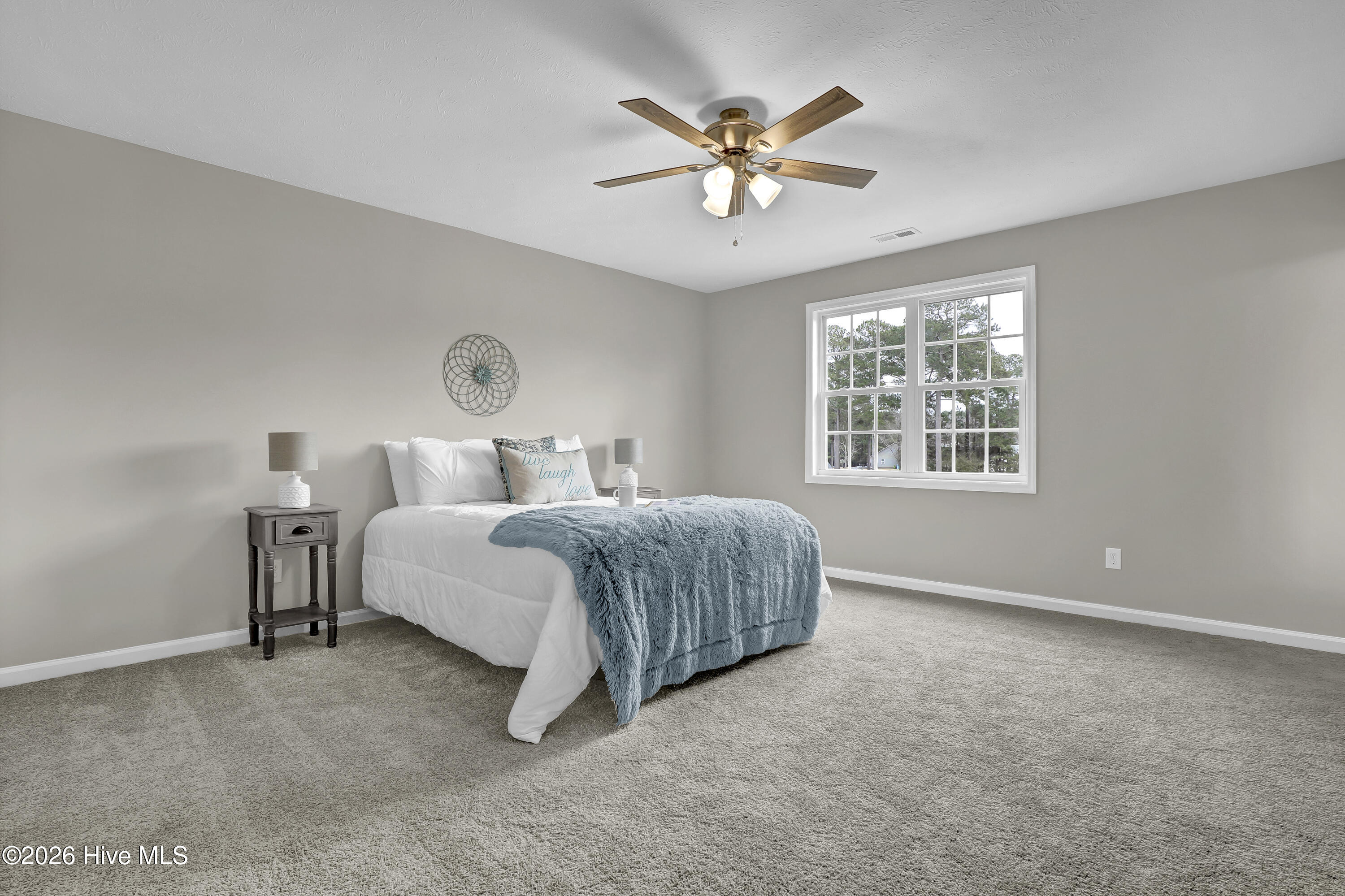 100551911 | Photo 13