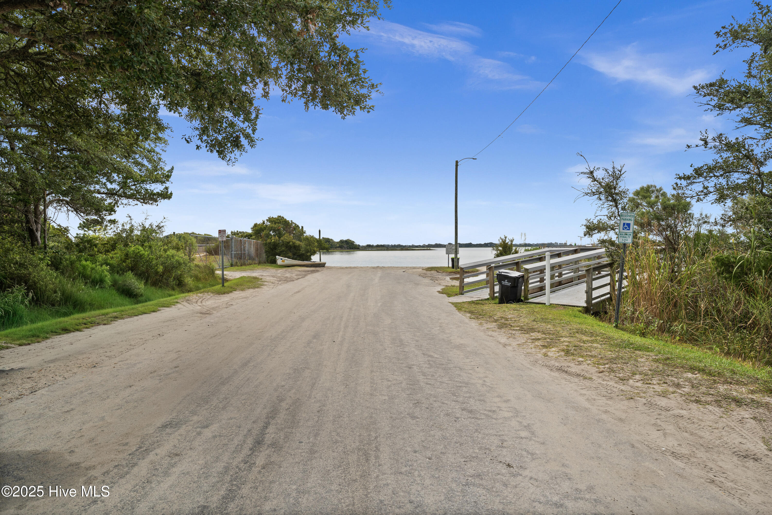 100530056 | Photo 37