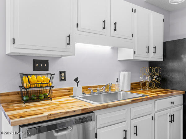 100558460 | Photo 16