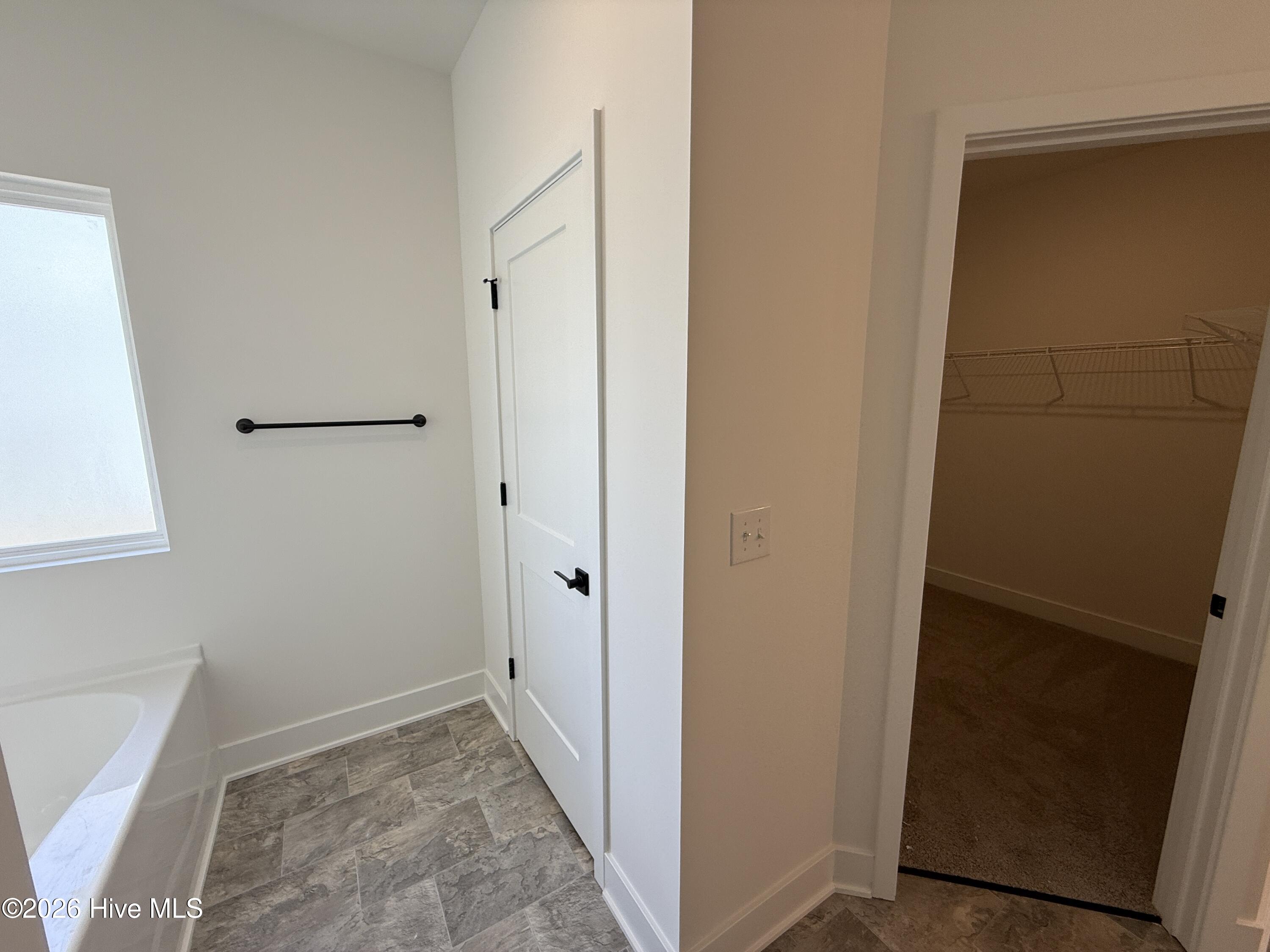 100551152 | Photo 41