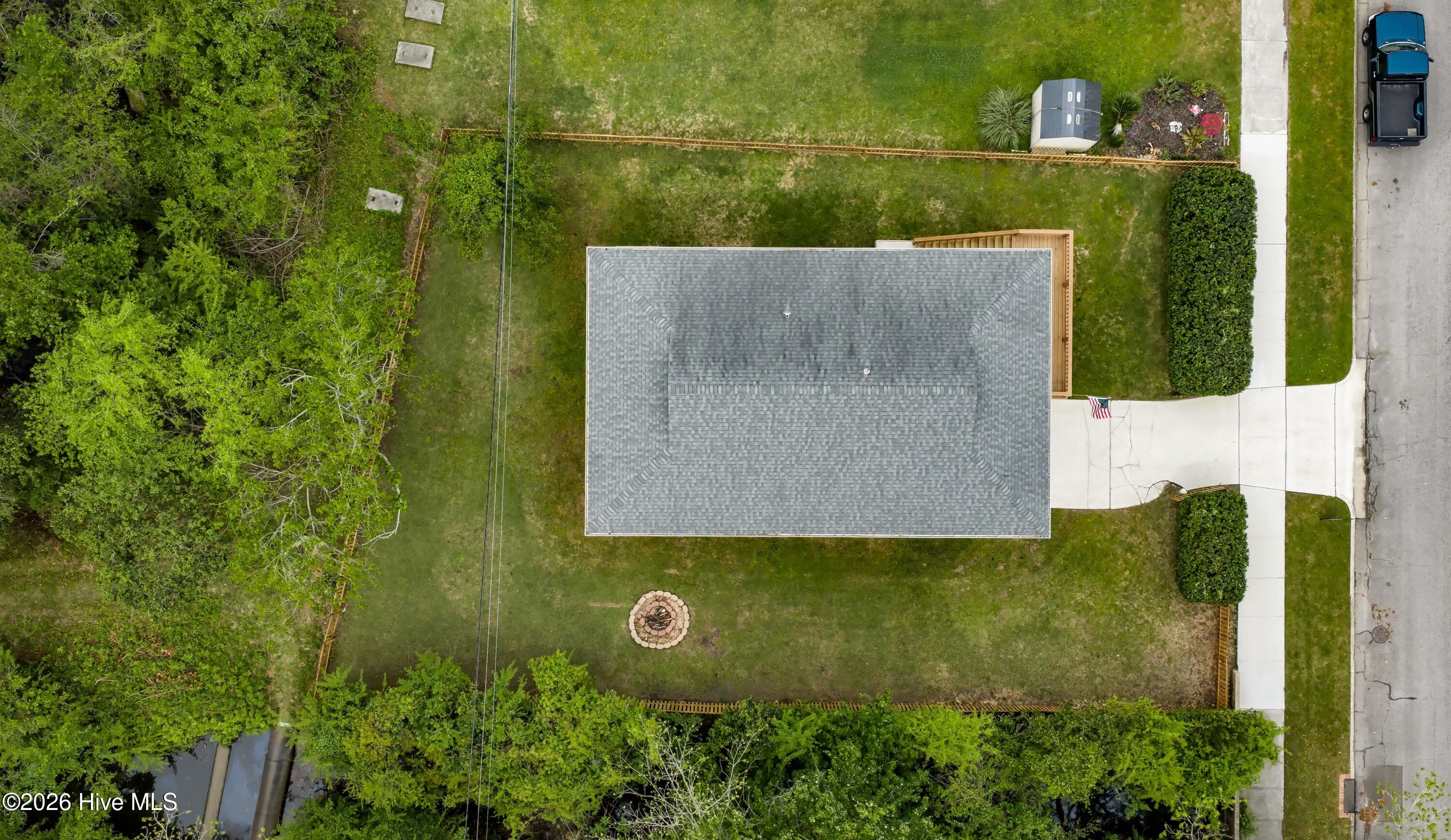 100564769 | Photo 34