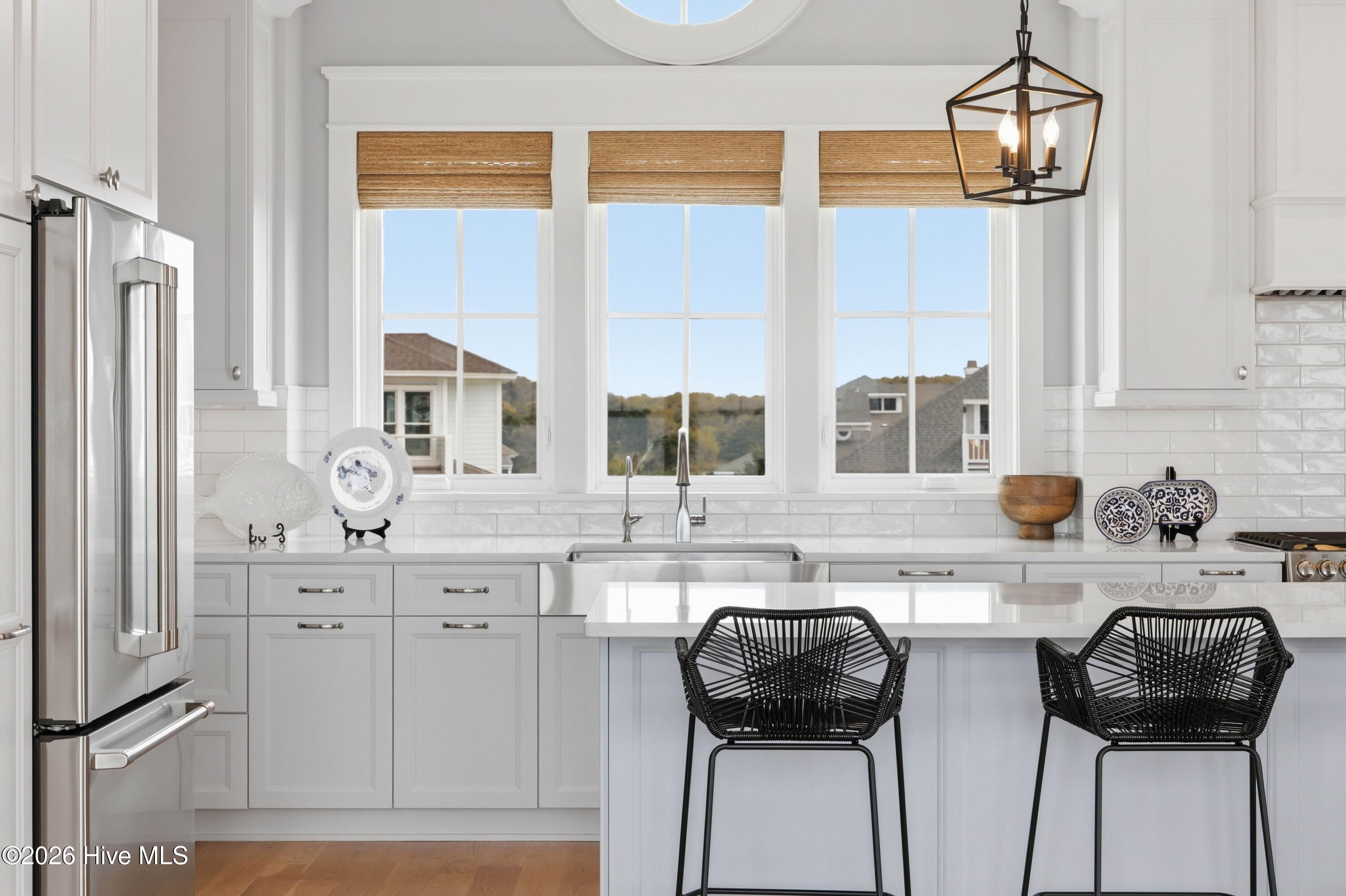 100564328 | Photo 16