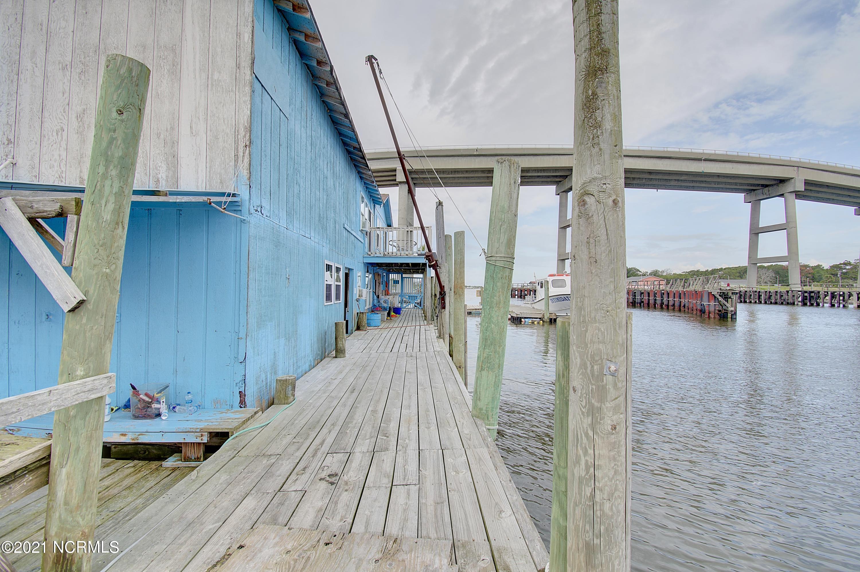 100502162 | Photo 79