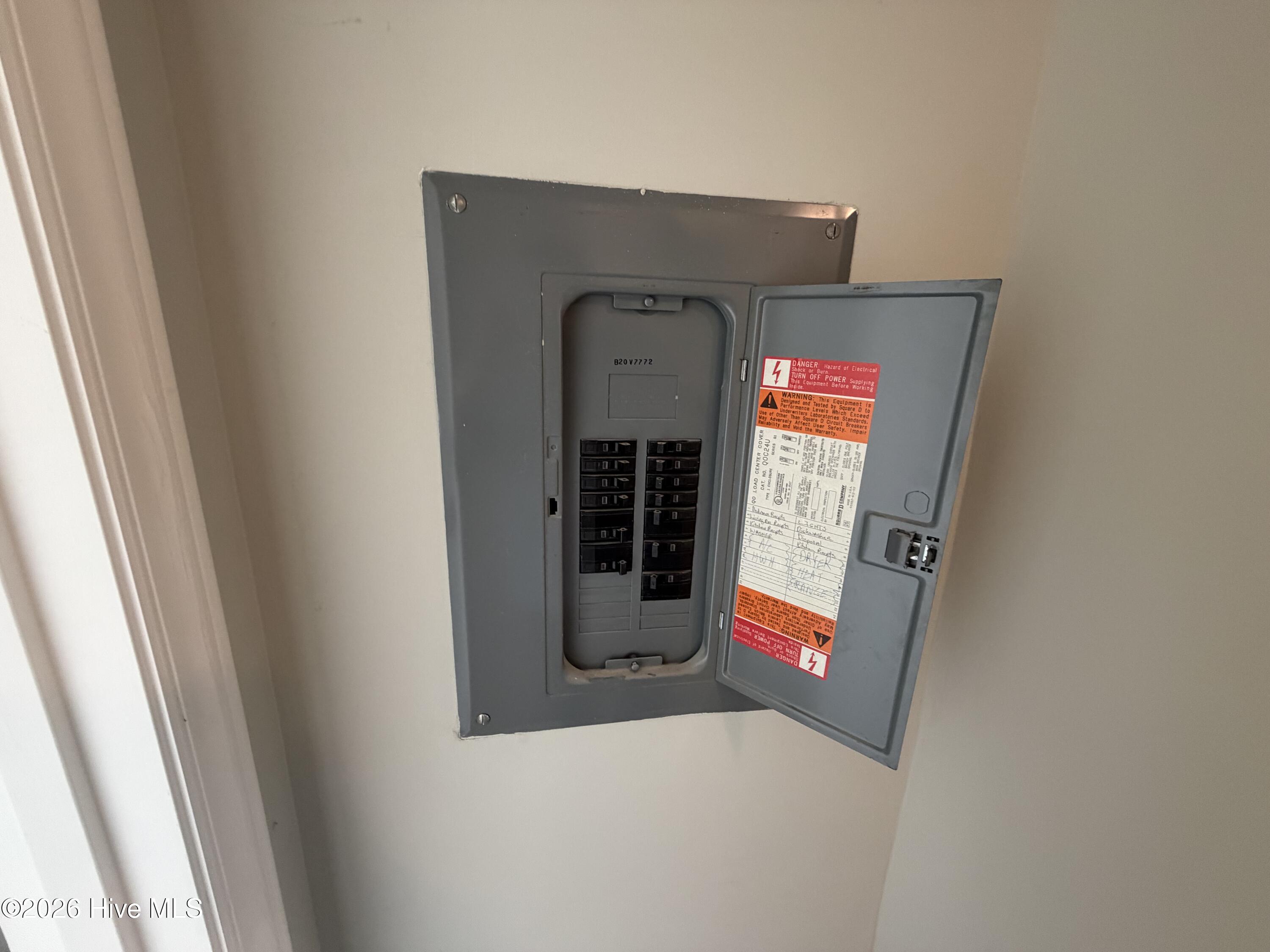 100557898 | Photo 16