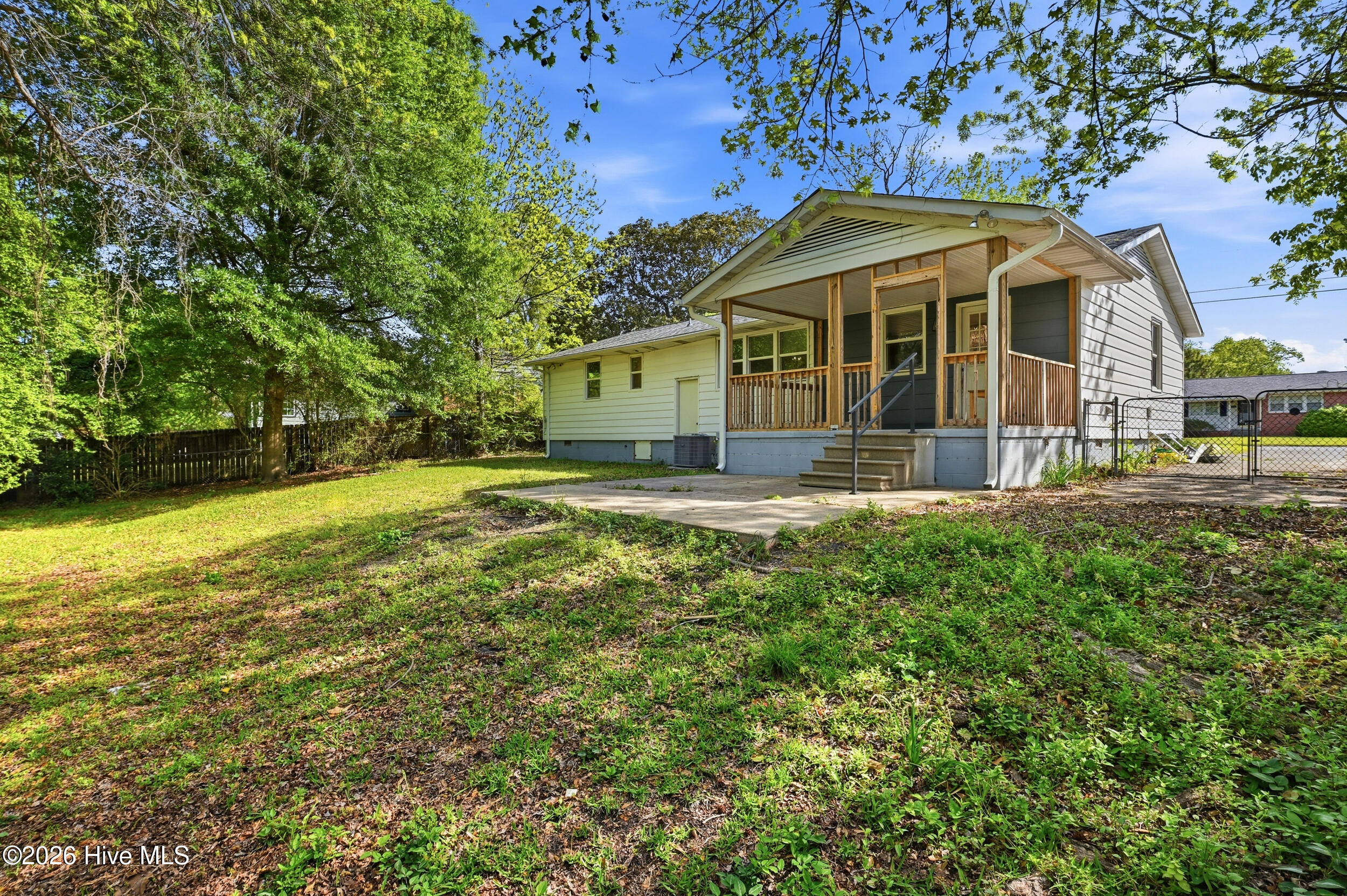 100566125 | Photo 38