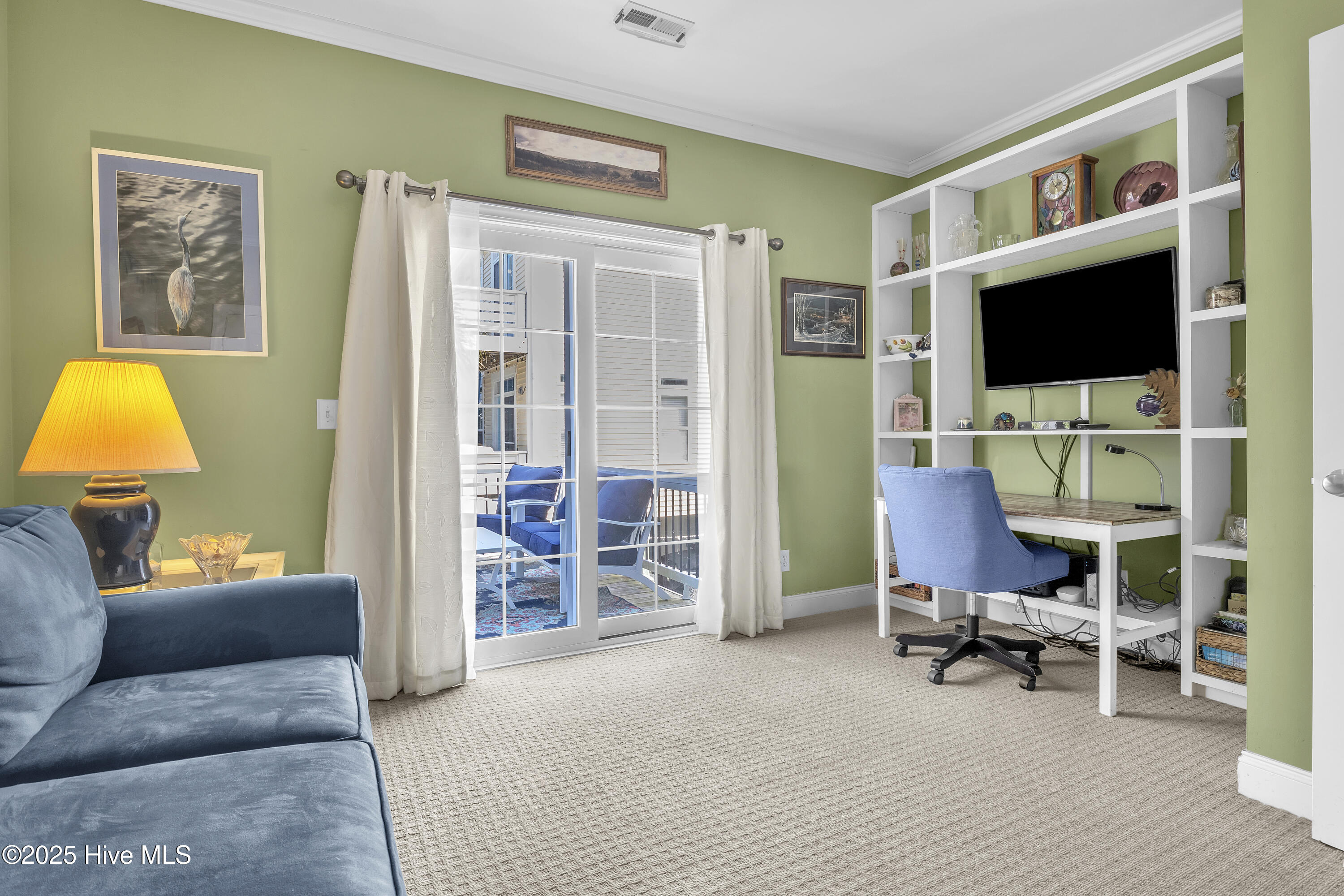 100529504 | Photo 18