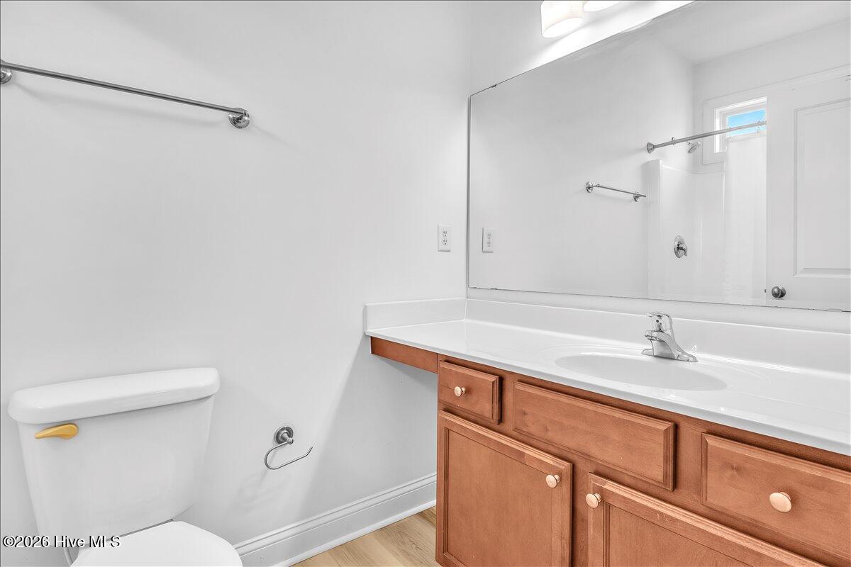 100567223 | Photo 23