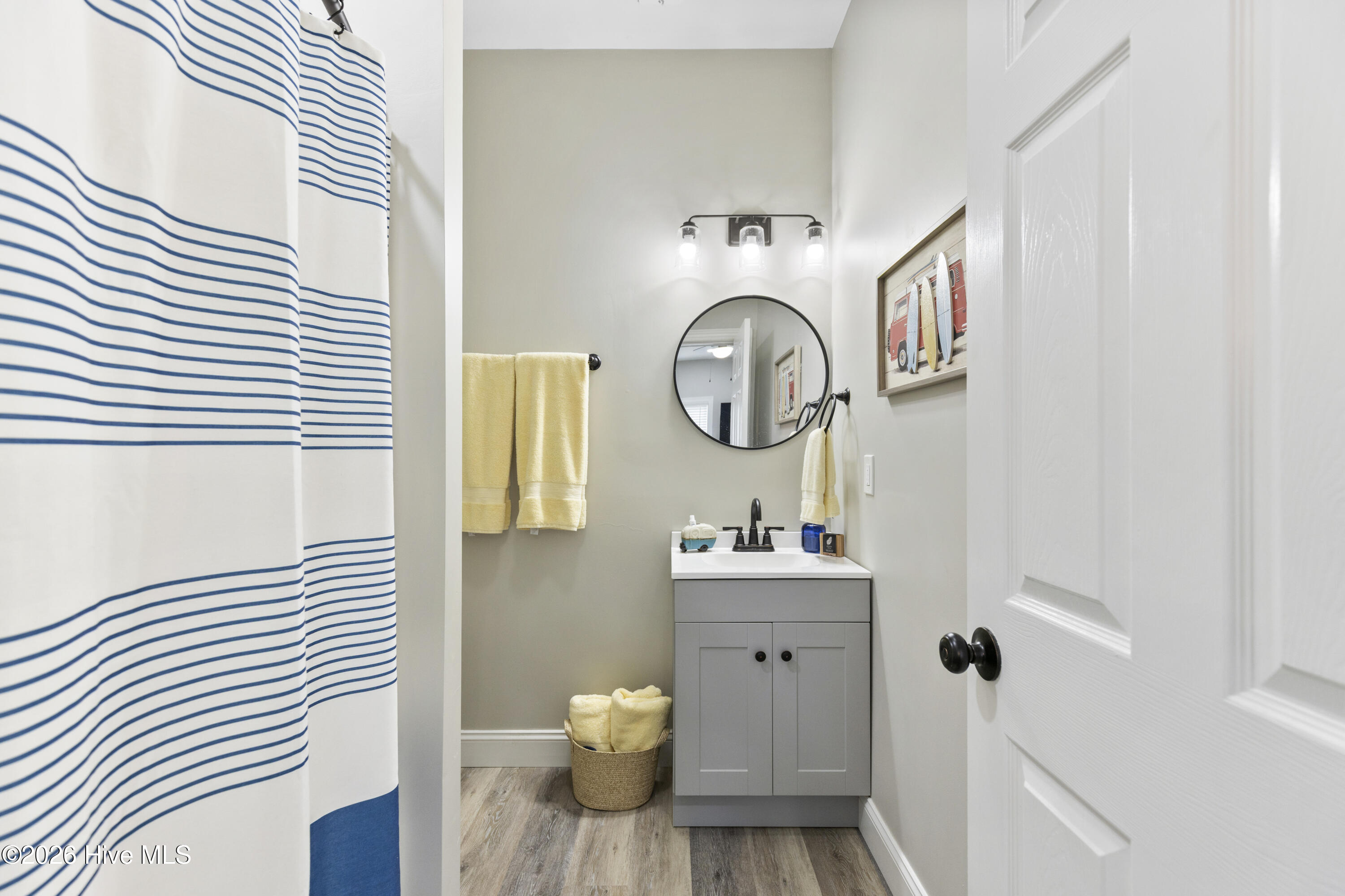 100551822 | Photo 42