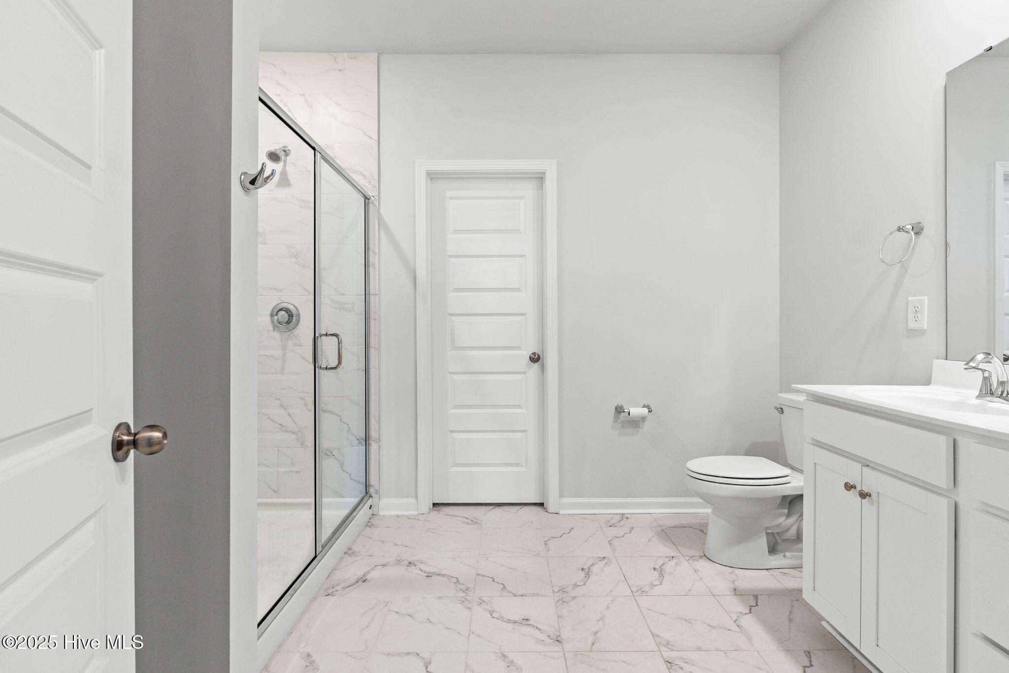 100495537 | Photo 22