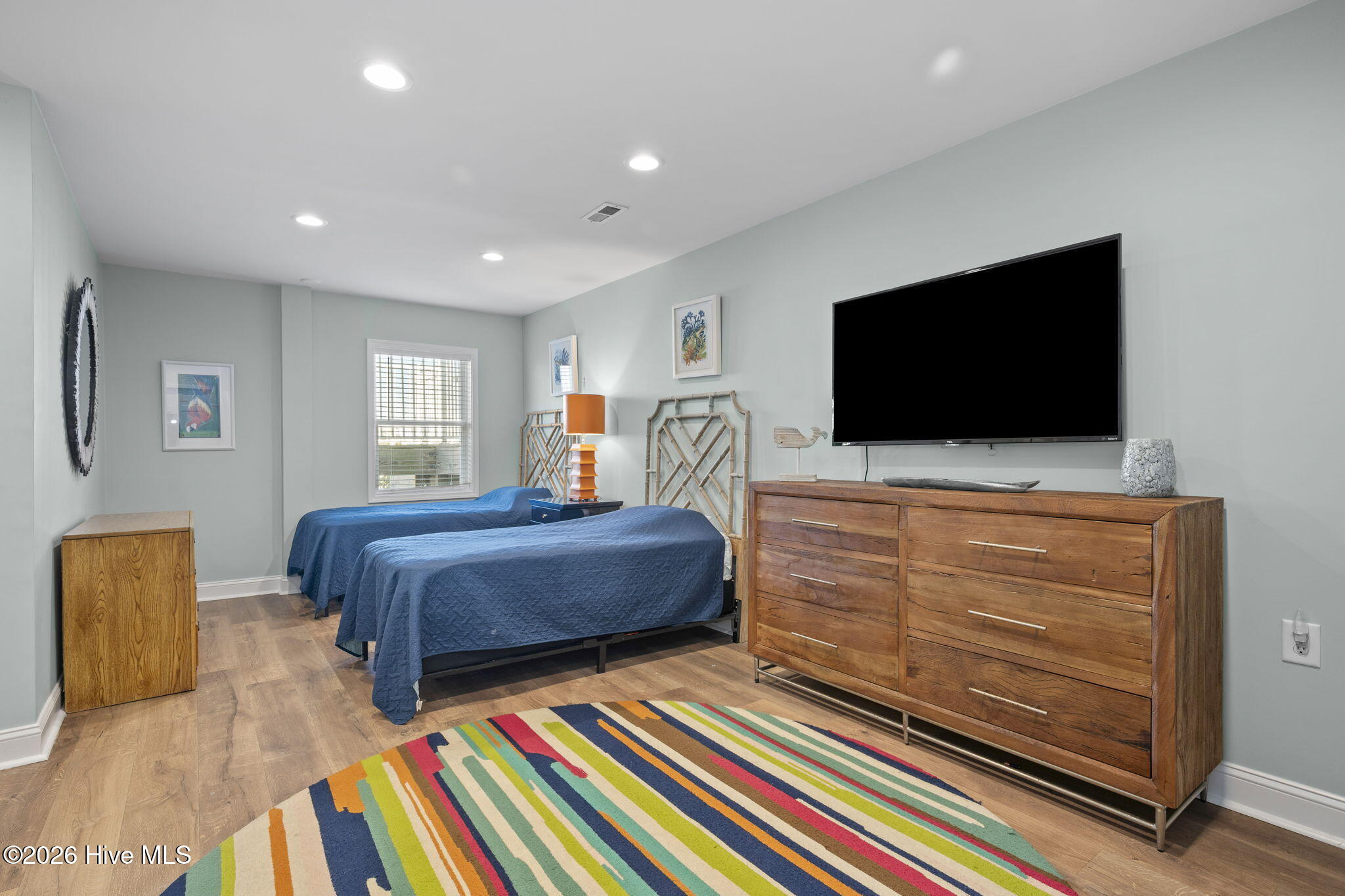 100552942 | Photo 46