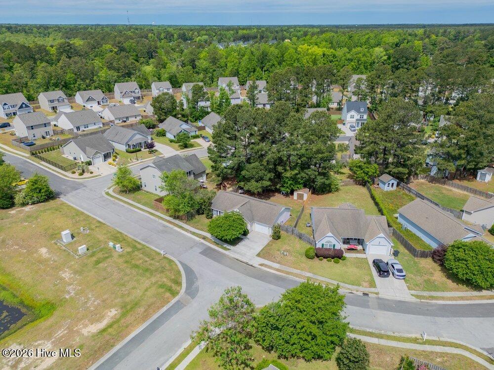 100570589 | Photo 35