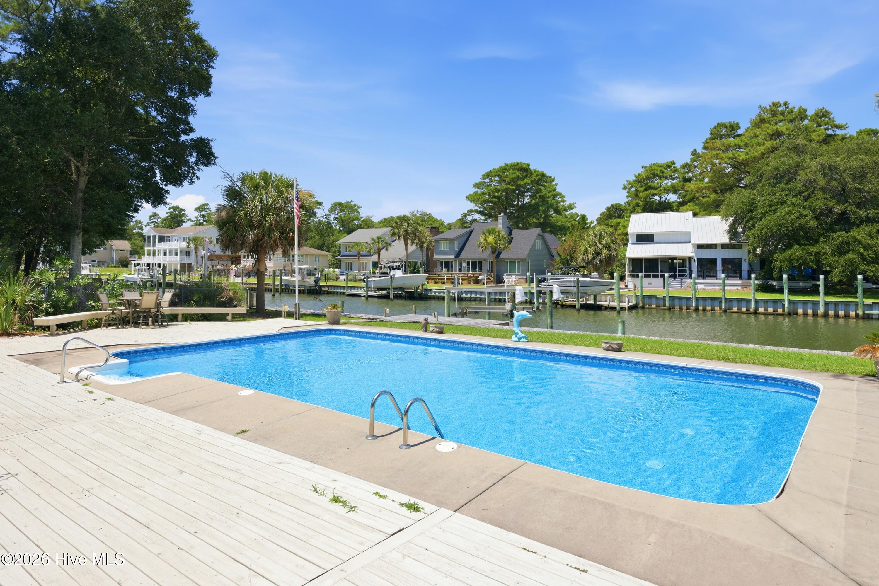 286 Oakleaf Drive,Pine Knoll Shores