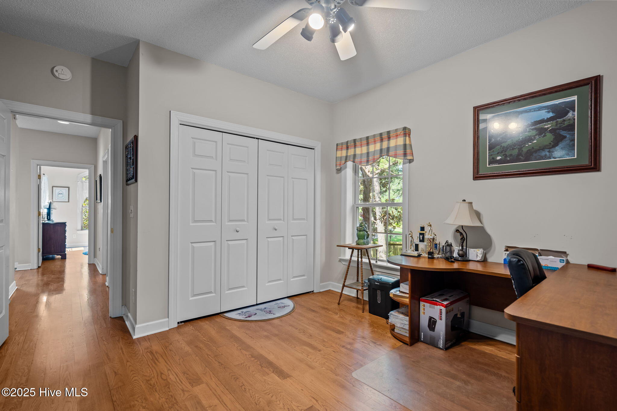 100521932 | Photo 32