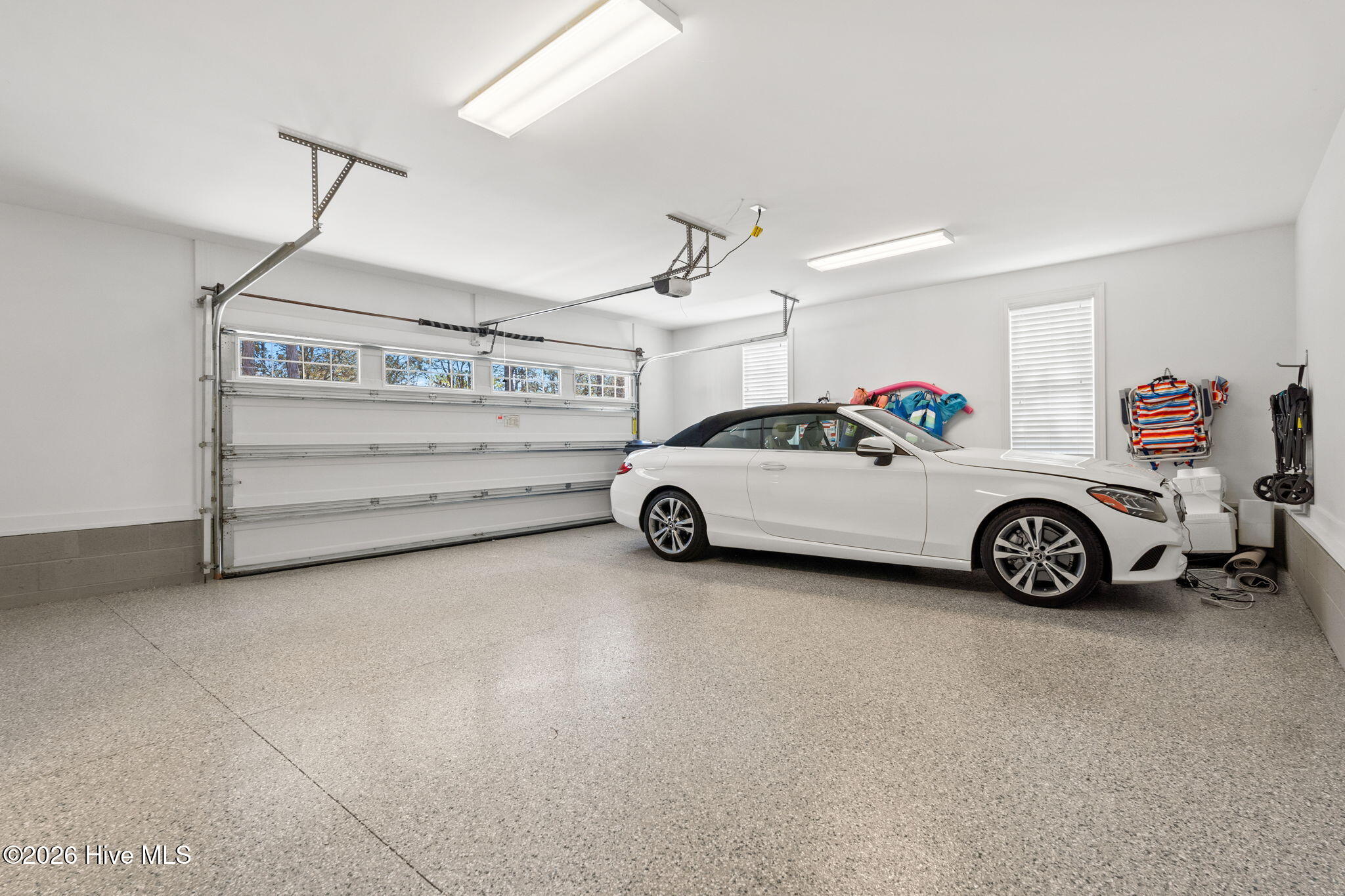 Undisclosed Address, Southport, NC, 28461