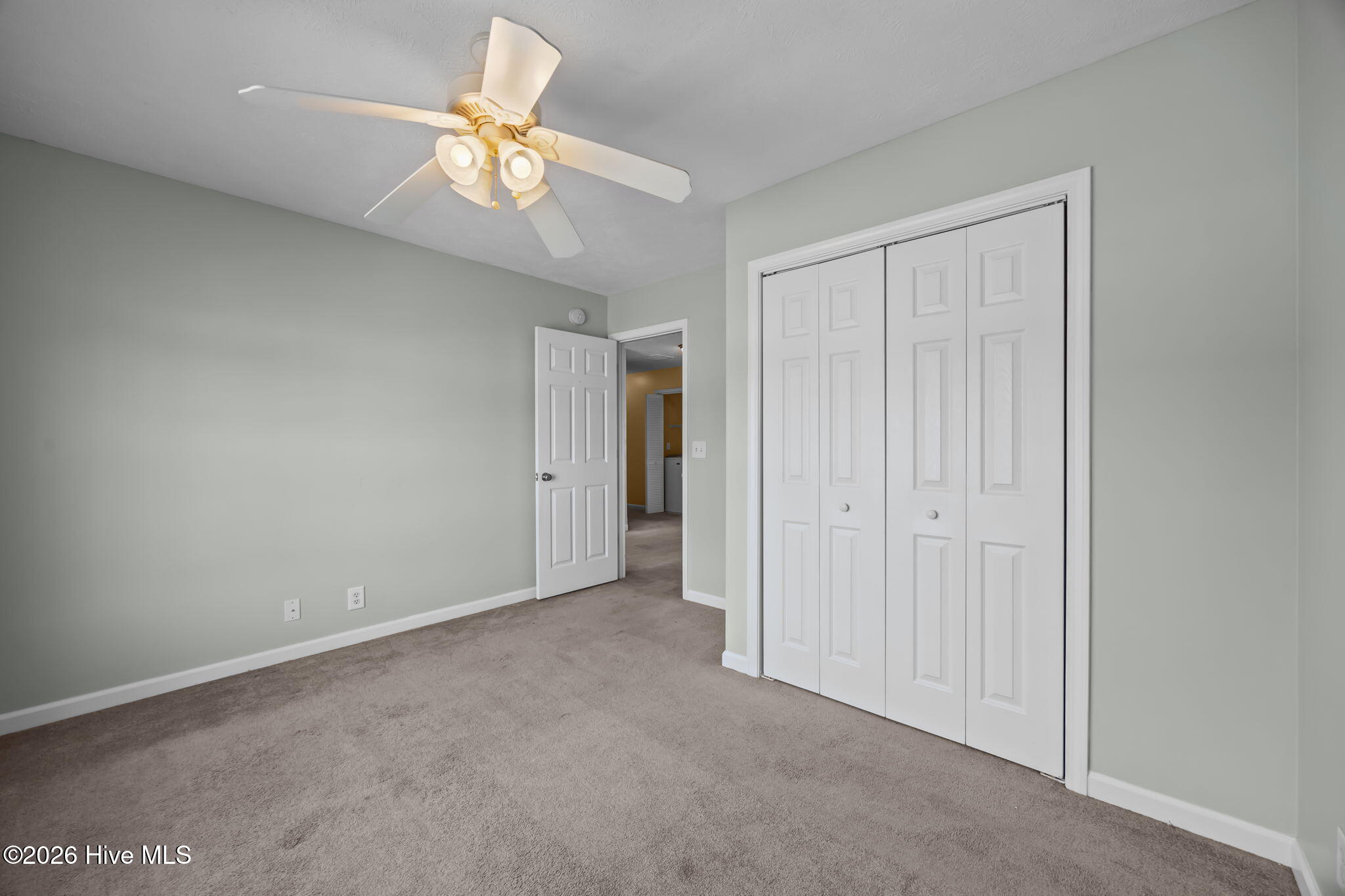 100549557 | Photo 36