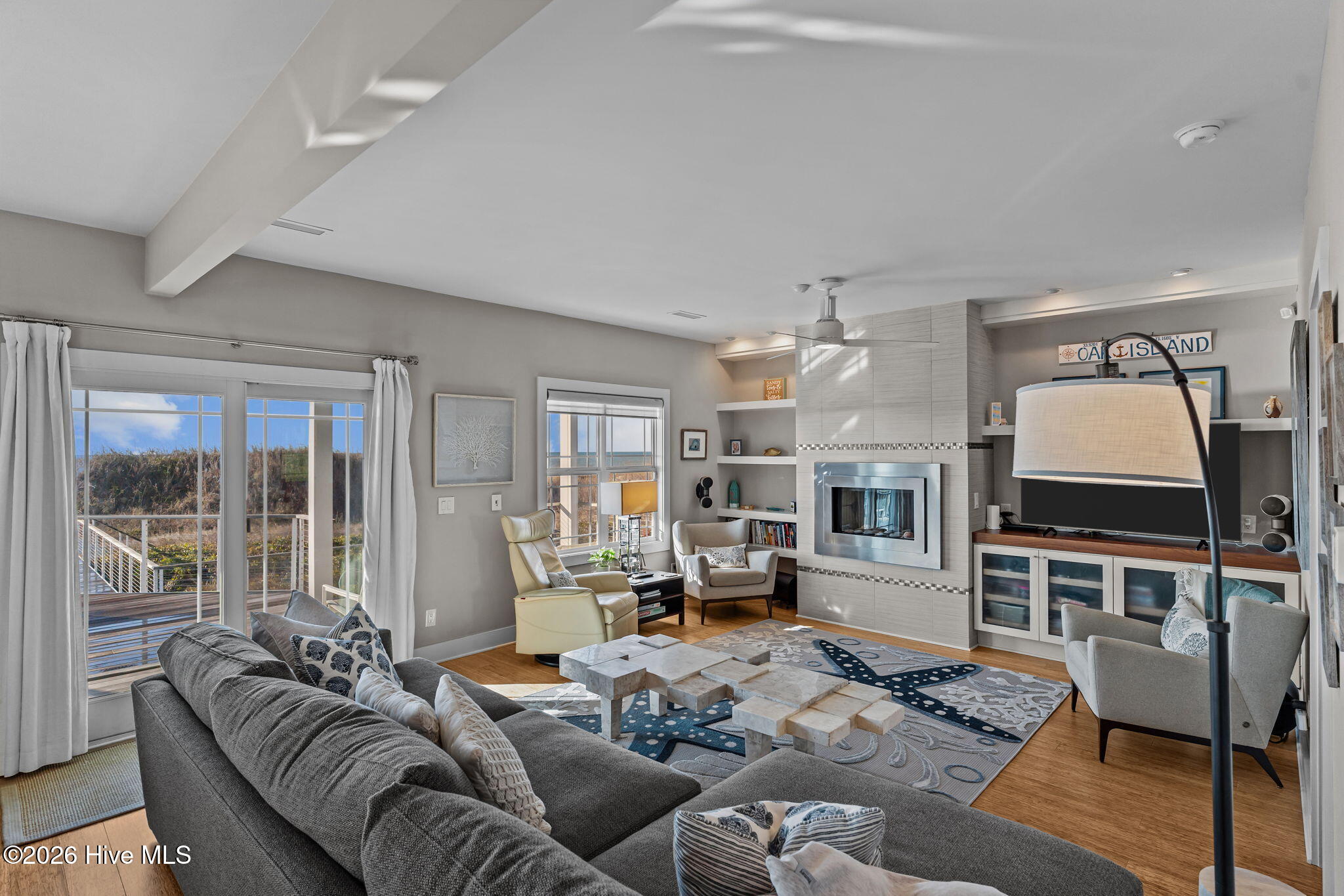 100552258 | Photo 16