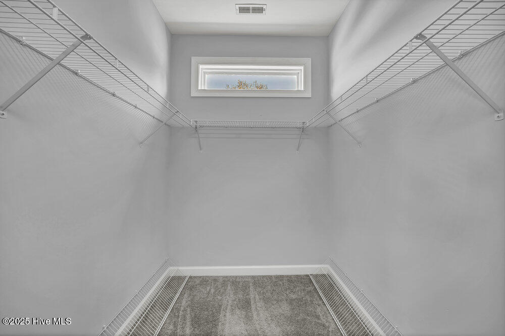 100546133 | Photo 12