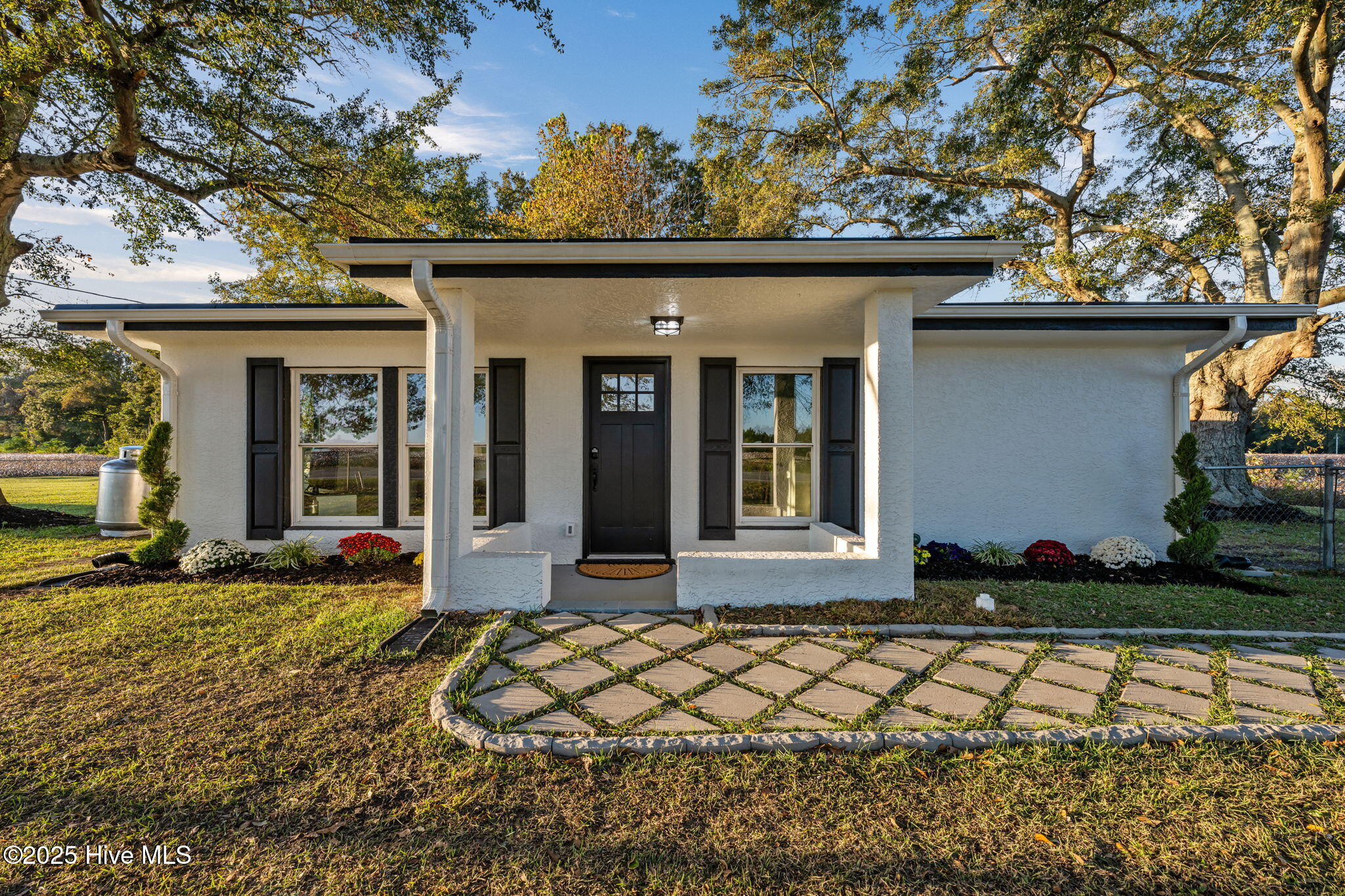 Homes for sale in Trenton, NC | 4942 Hwy 41 W, Trenton, NC 28585 | MLS# 100538192