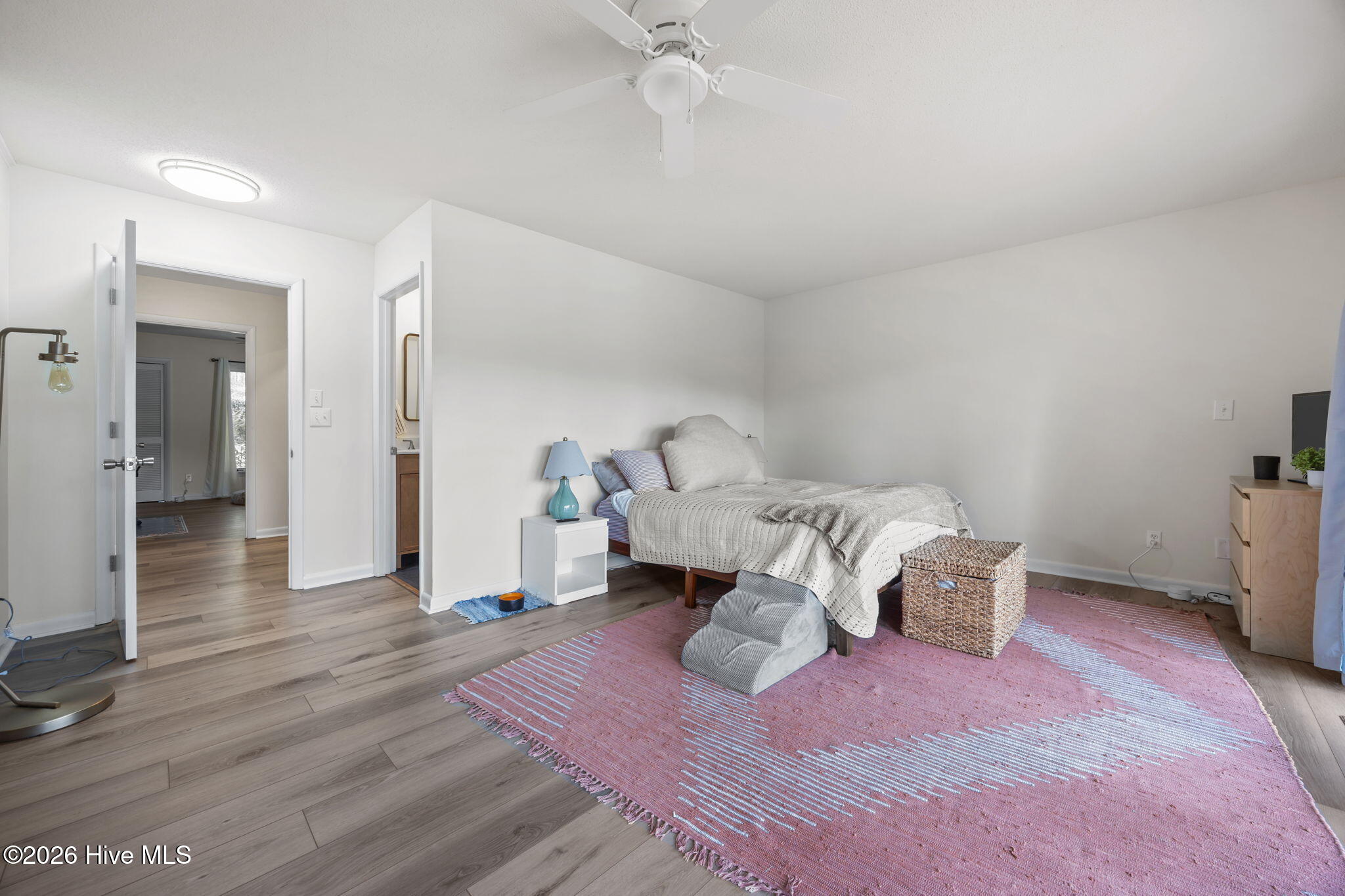 53a Cardinal Drive