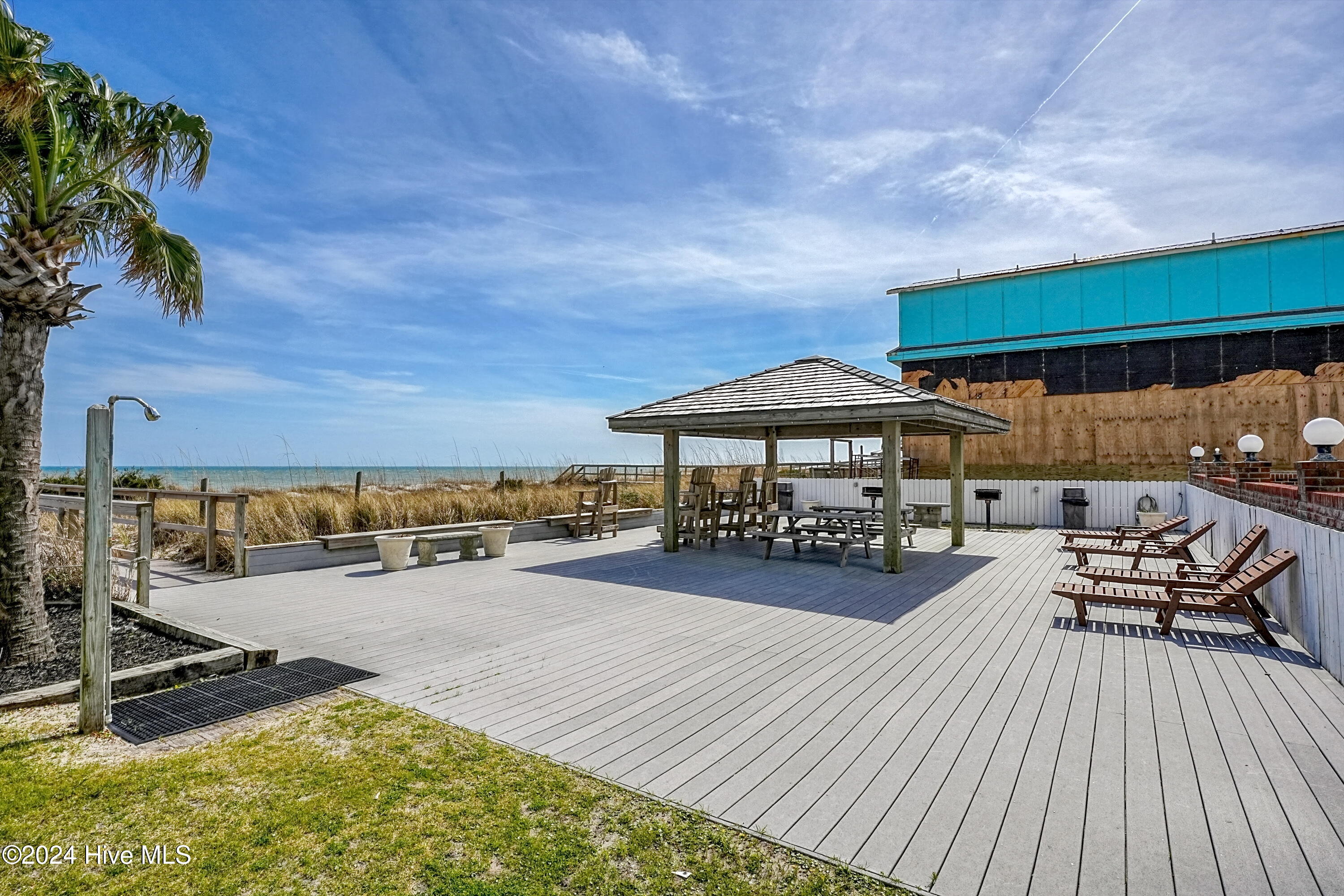 1615 Lake Park Boulevard S, Carolina Beach, NC 28428 – photo 17: 20-SkyVue_A7404608_97