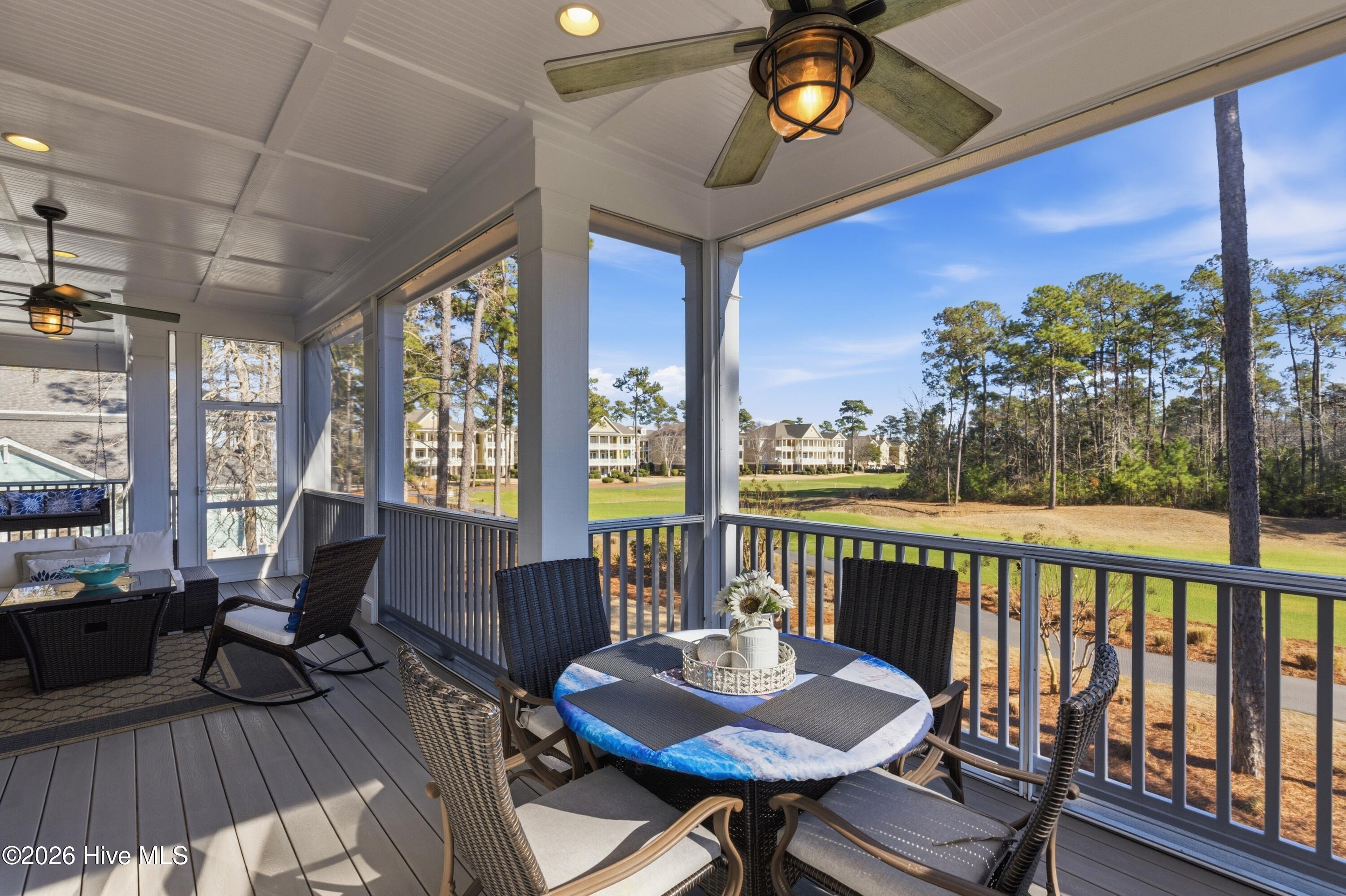 100556078 | Photo 35