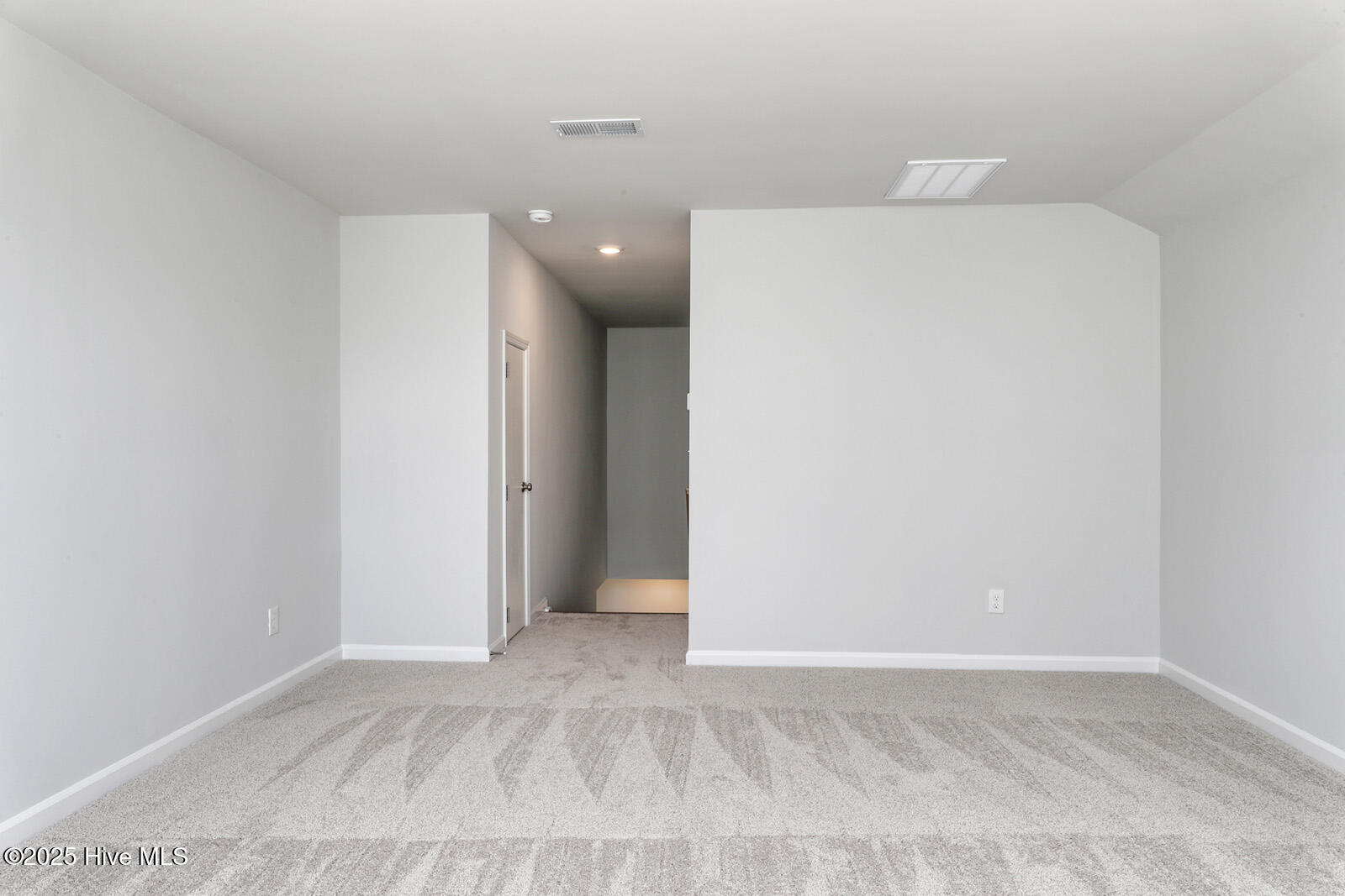 100508925 | Photo 68