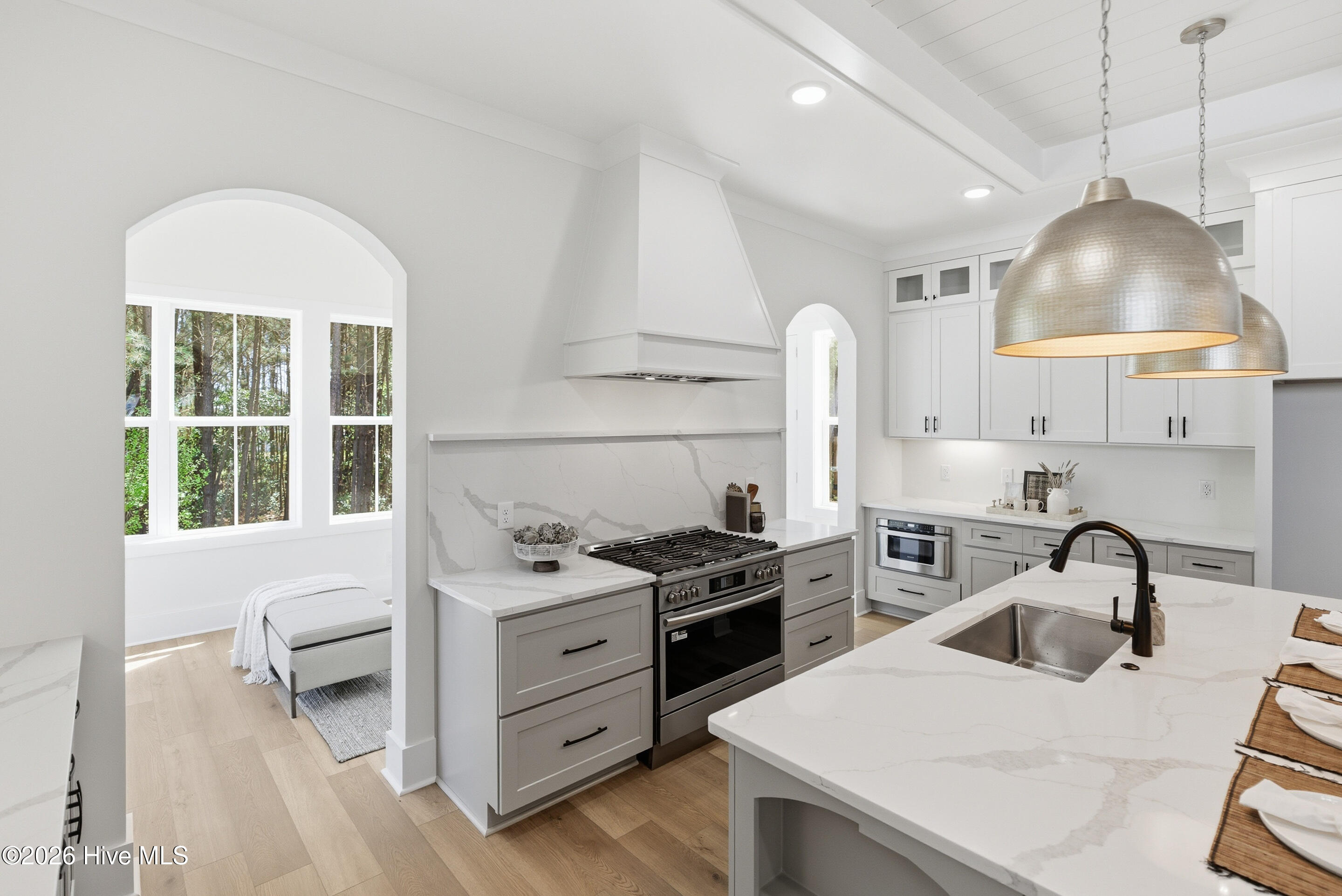 100564913 | Photo 22